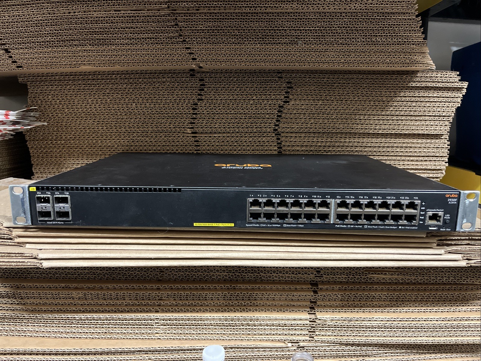 Aruba HPE JL261A 2930F-24G PoE+ 24x Port 1GE Switch 4x SFP Ports with Rack Ears