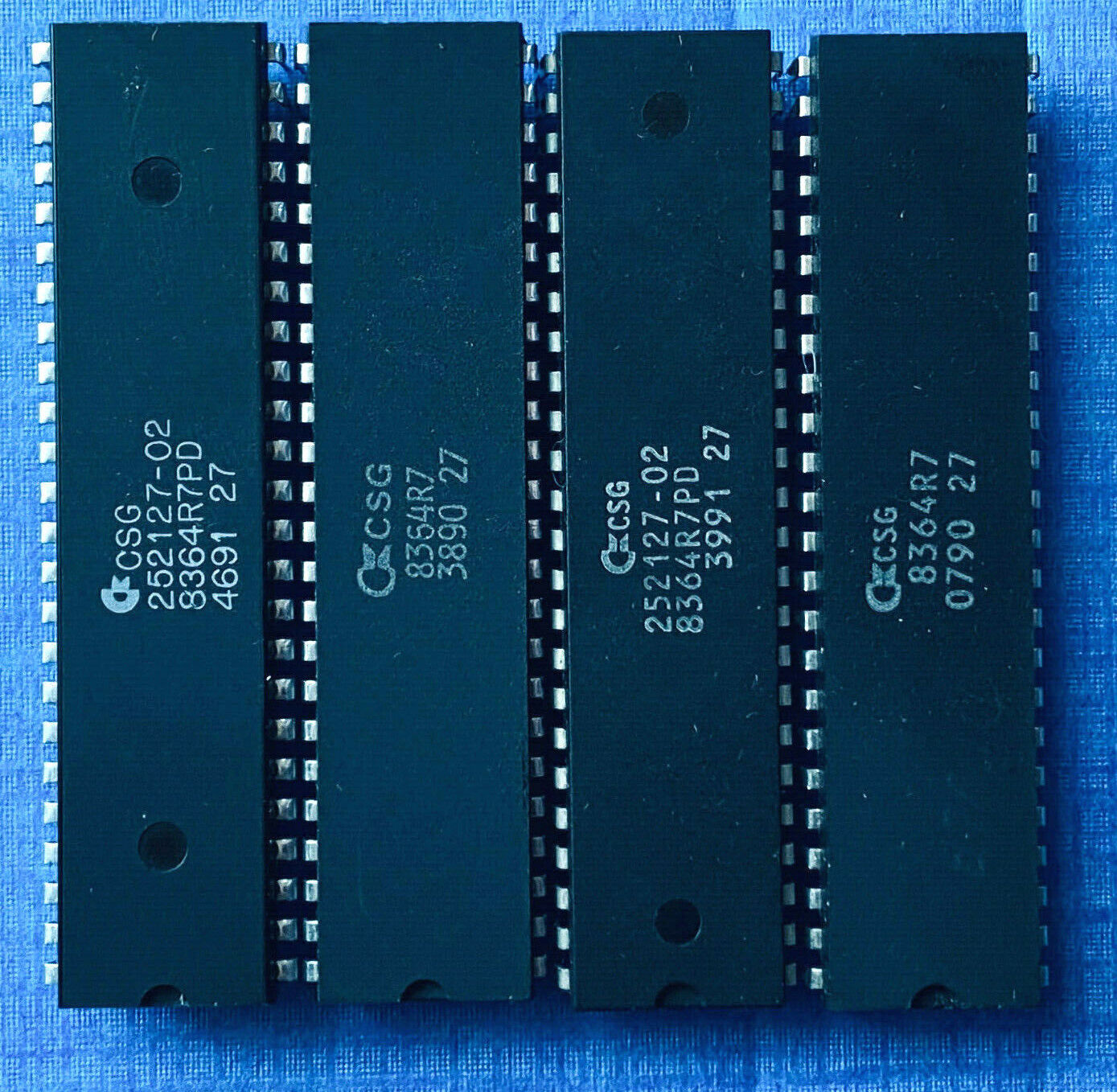 Commodore Amiga Csg 8364R7 (2 X) Paula 8364 R7 Chip #01 Only Csg Or Mos #01