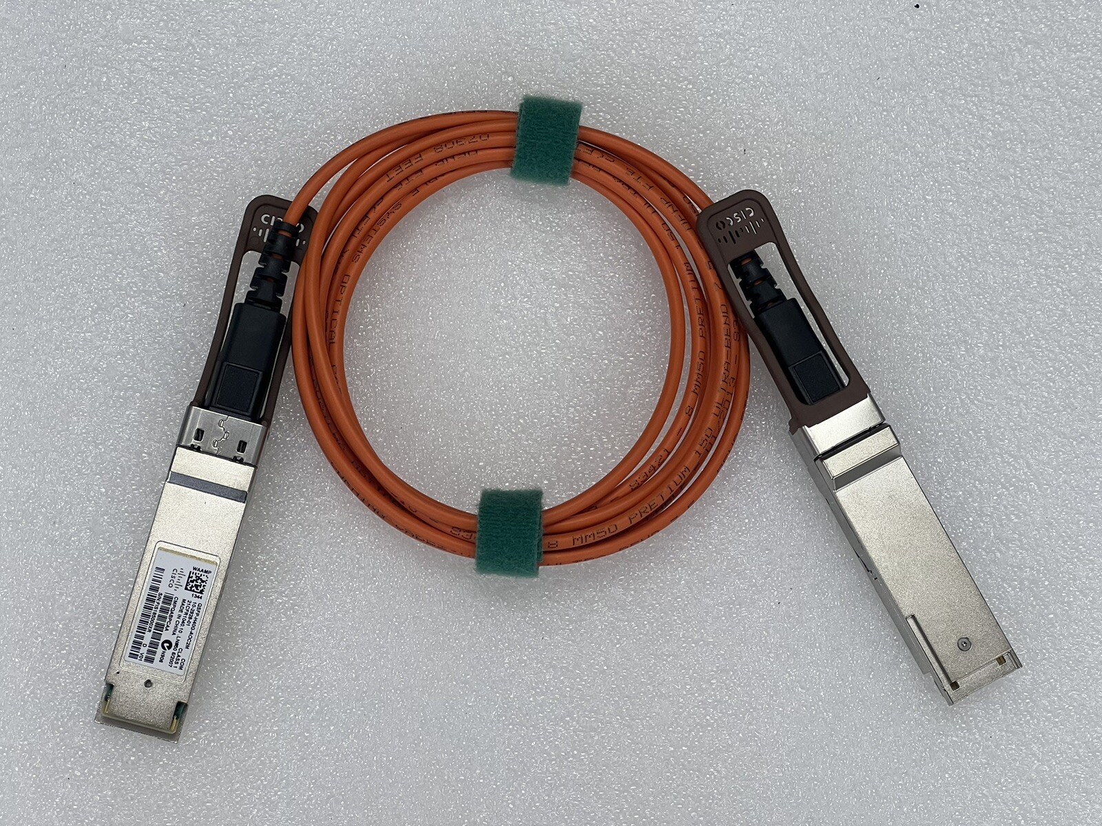 CISCO QSFP-H40G-AOC OEM Corning Cable LANscape® Pretium EDGE® Cable, Plenum 2M