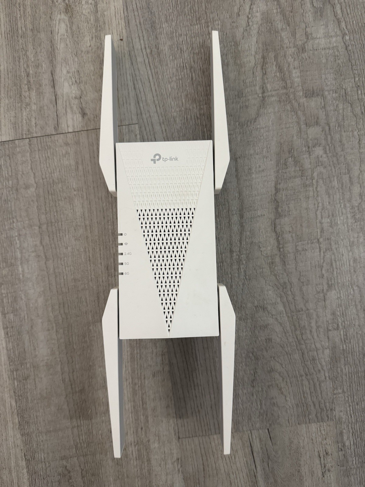 TP-Link RE815XE AXE5400 Tri-Band Wi-Fi 6E WiFi Extender