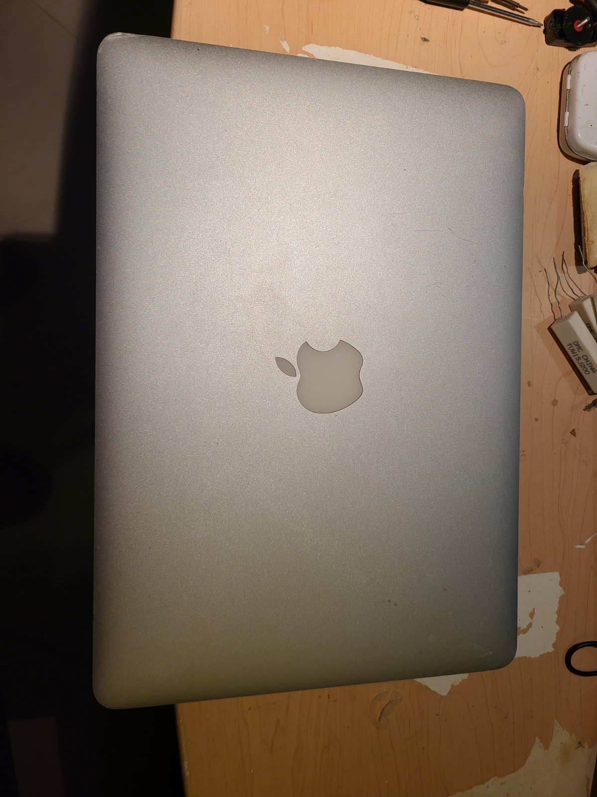 Apple MacBook Air A1369 13" – 1.86 GHz Core 2 Duo / 250GB SSD / OS X  10.9.5