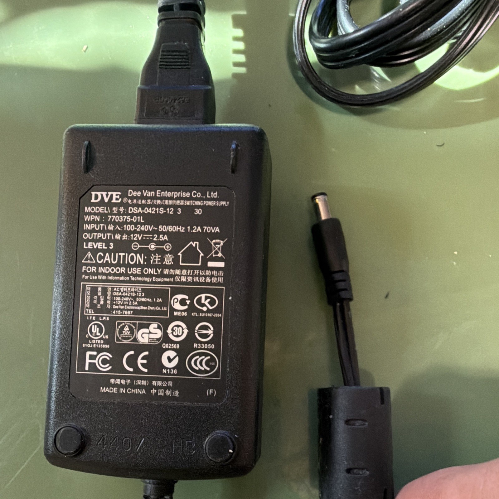 DSA-0421S-12330 DVE Switching Power Supply 770375-01, Input: 100-240V, 50/60Hz