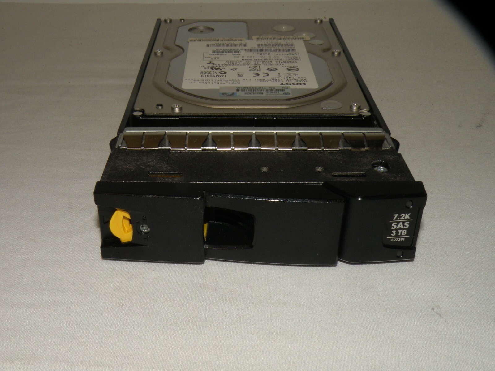 LOT OF 2 HP 697391-001 3TB 7.2K LFF 6G SAS HDD IN 3PAR M6710 TRAY 702500-001