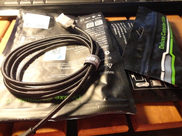 QGEEM DELUXE COMPUTER CABLE USB C TO HDMI ADAPTER CABLE