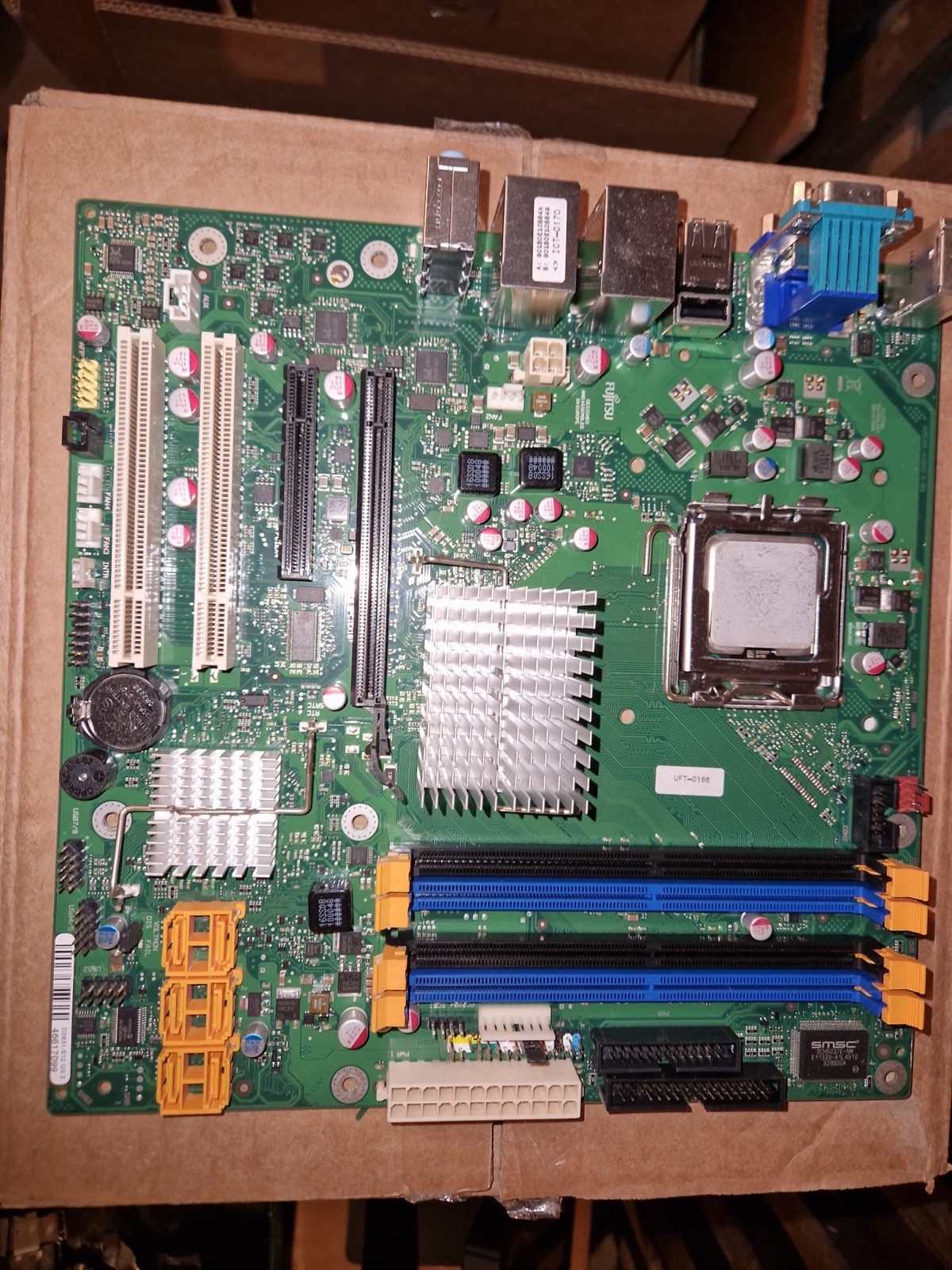 Fujitsu Siemens Motherboard D2831 S12