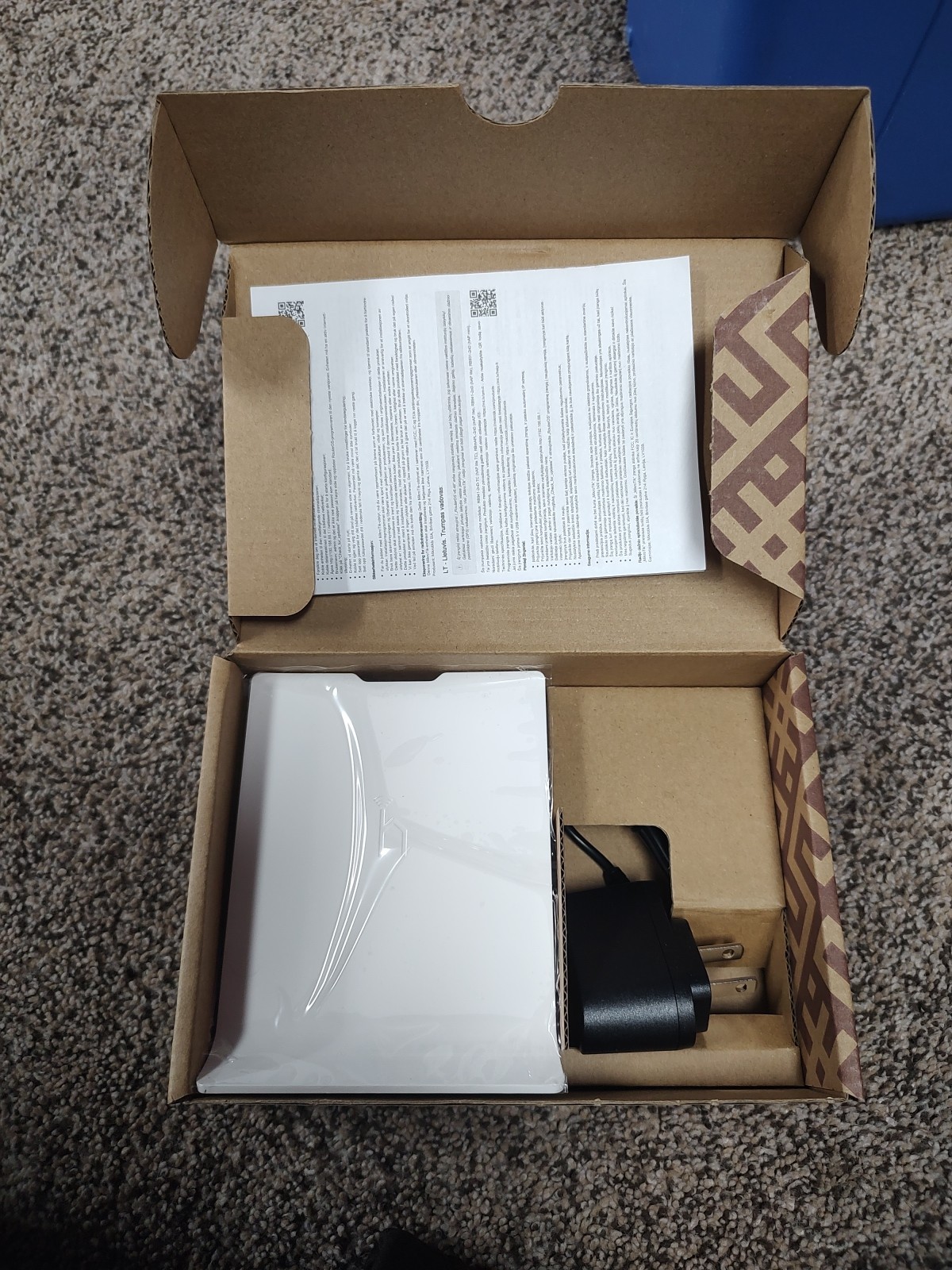 Mikrotik RB941-2nD-TC hAP Lite 32MB 4 X 10/100 2.4Ghz 802.11b/g/n 2x2 OSL4 #Z20