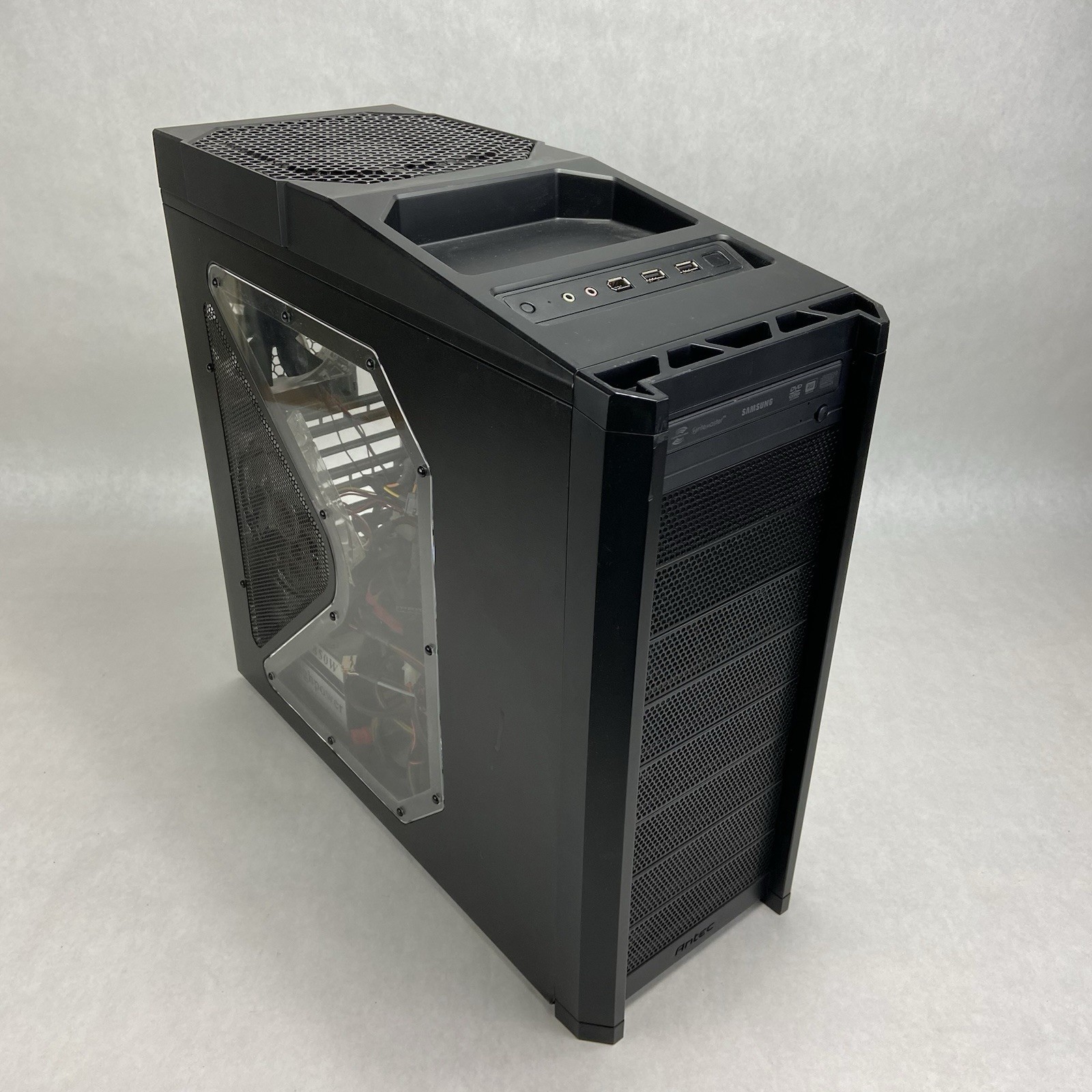 Antec 900 Mid Tower Gaming Computer Case Thermaltake Toughpower 850W PSU
