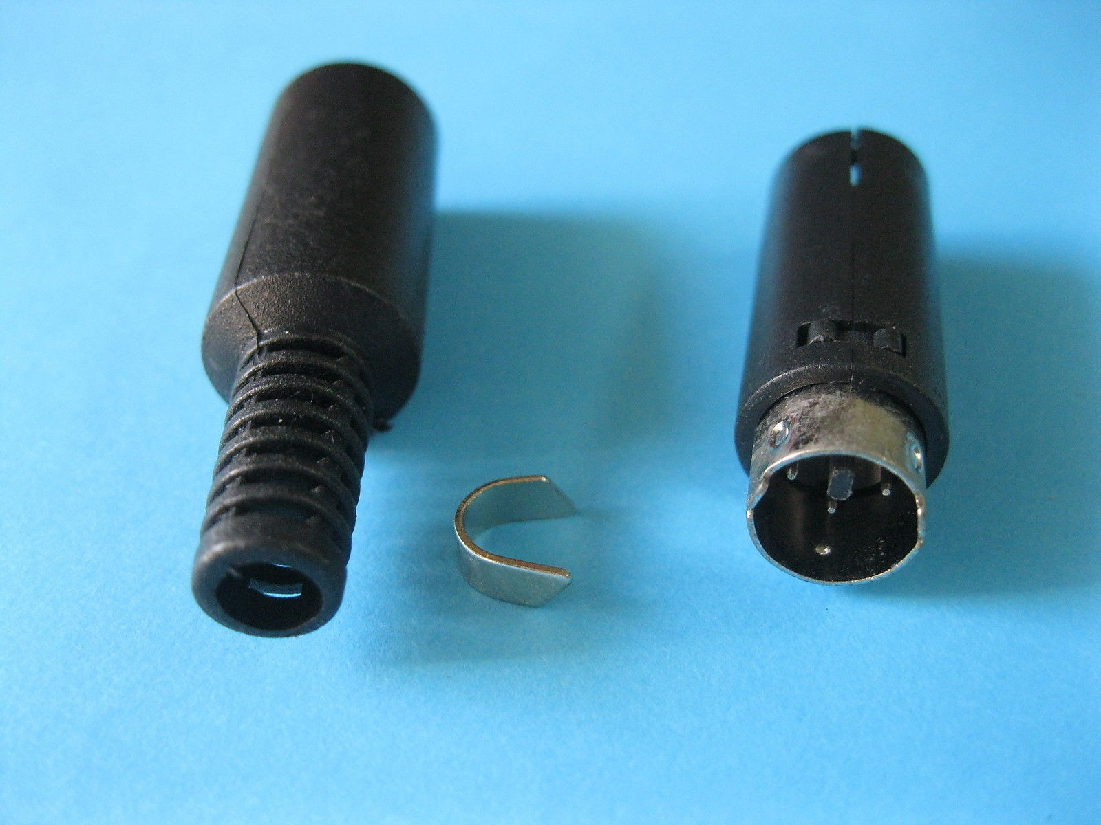 100 pcs Mini DIN Plug 3 Pin Male Connector with Plastic Handle New