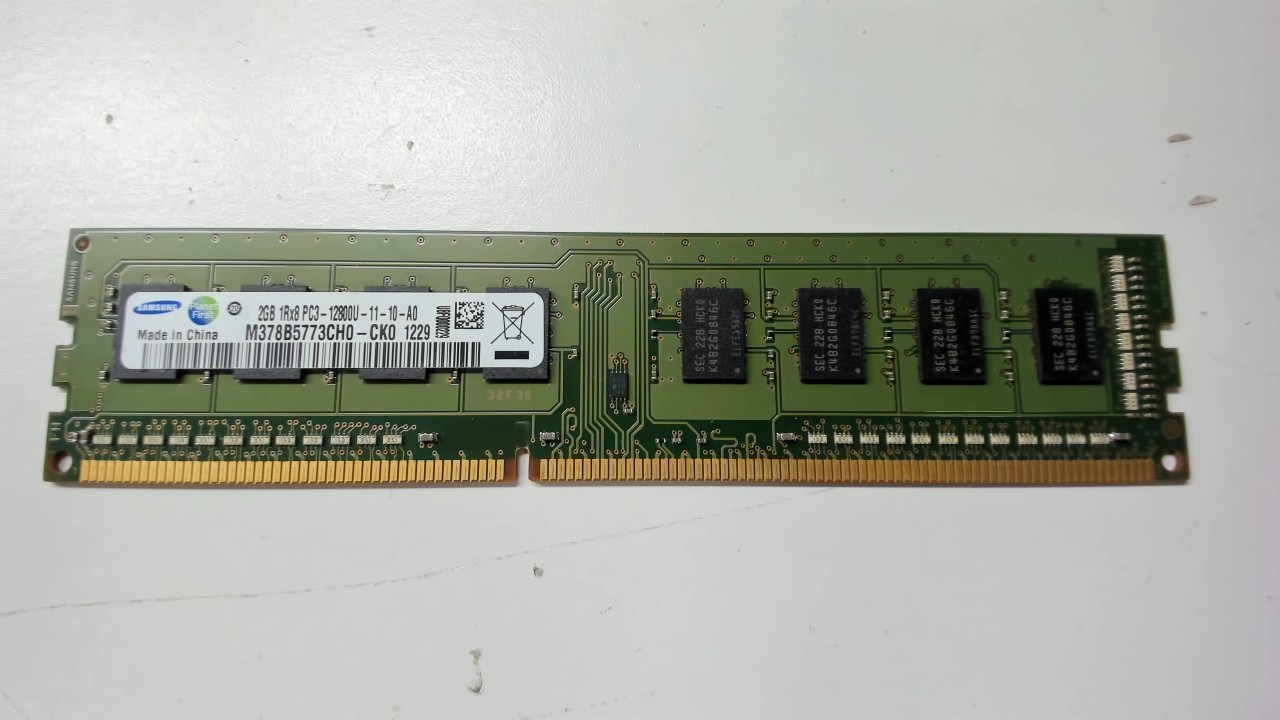 Samsung 2GB 1Rx8 PC3-1600 UDIMM Non-ECC DDR3 Desktop RAM M378B5773CH0-CK0