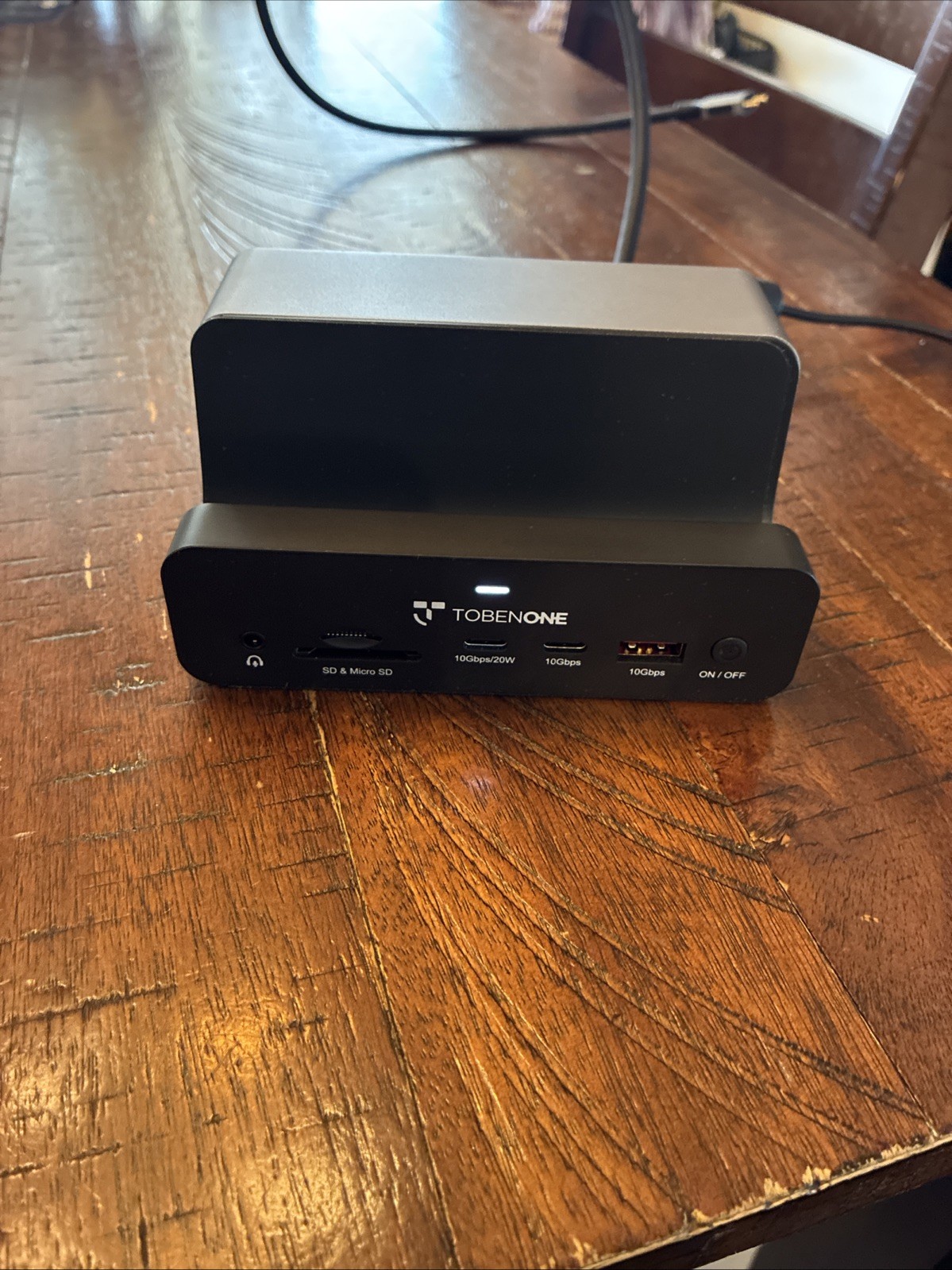 TobenONE UDS040M Grey Vertical Docking Station For MacBooks 