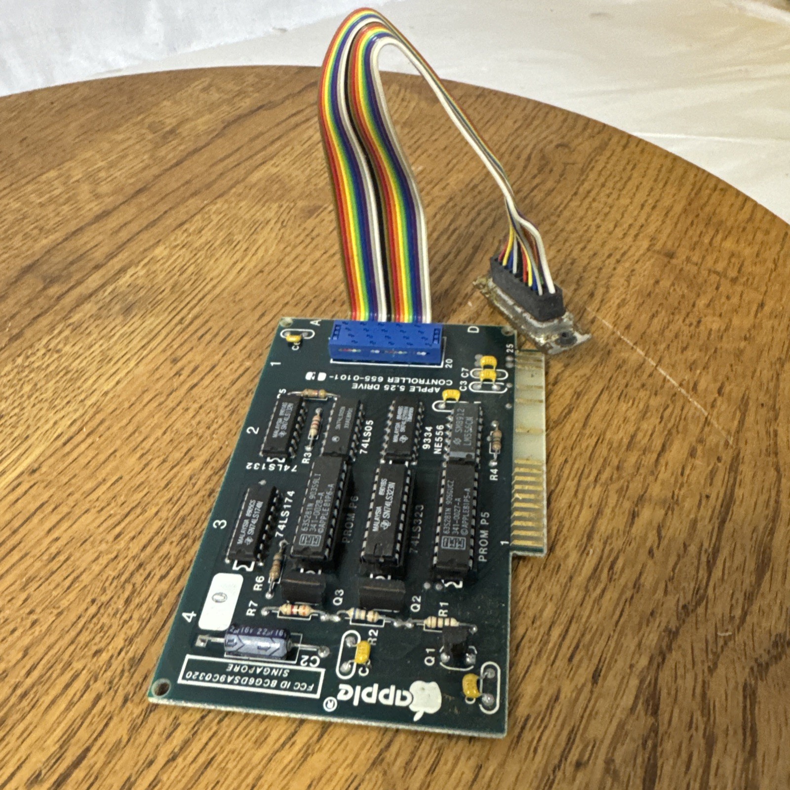 Original vintage Apple 5.25-inch floppy disk drive controller card 655-0101