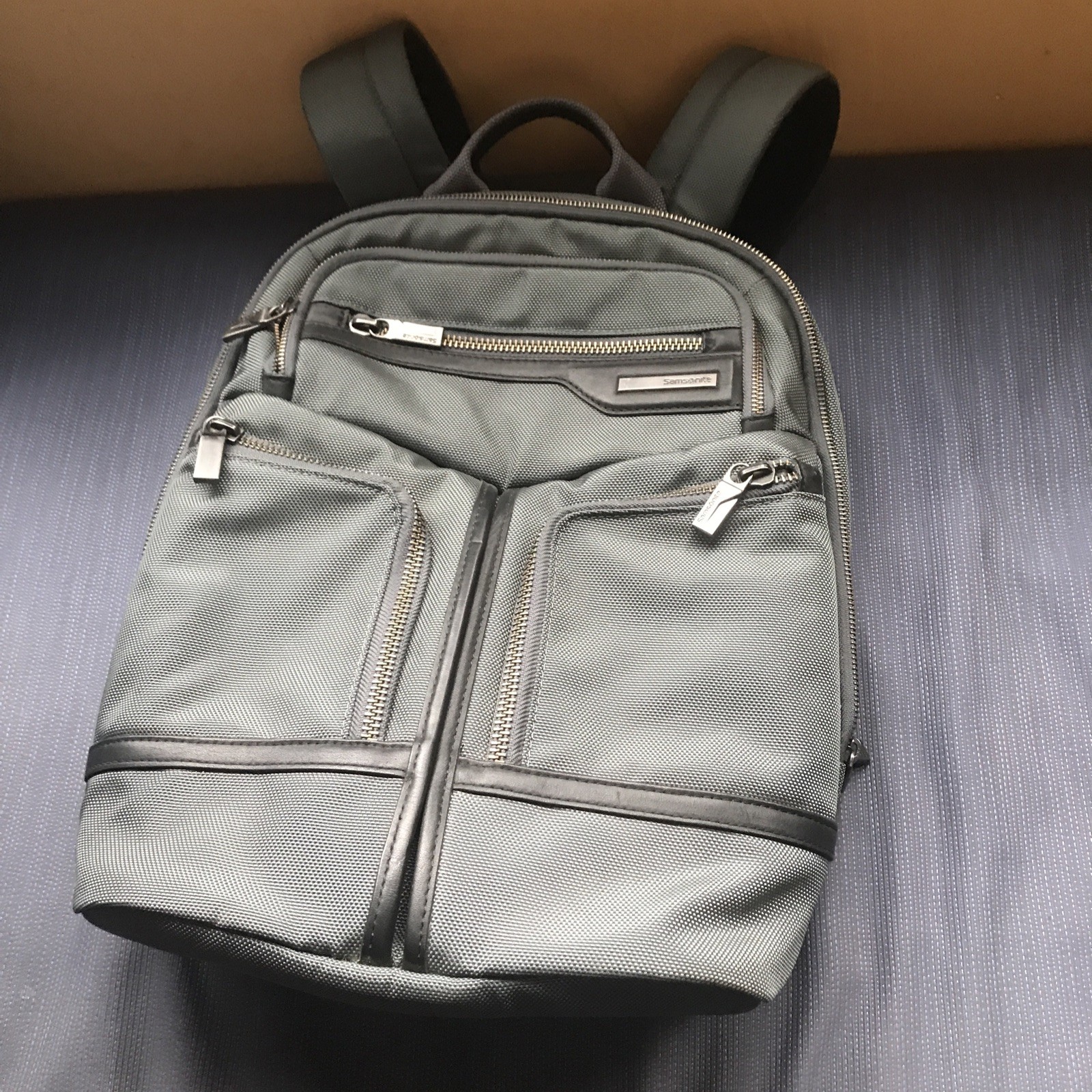 Samsonite GT SUPREME 17” Laptop Backpack Travel Ballistic Nylon Green RARE MINTY