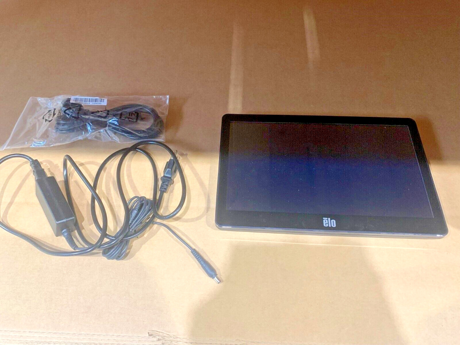 ELO 1302L 13" TOUCHSCREEN HD MONITOR (BOXED)