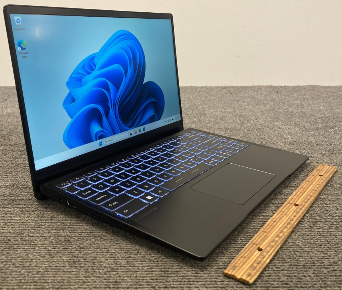MSI Modern 14 B10MW 14" Laptop i7-10510U 8GB RAM 256GB NVMe