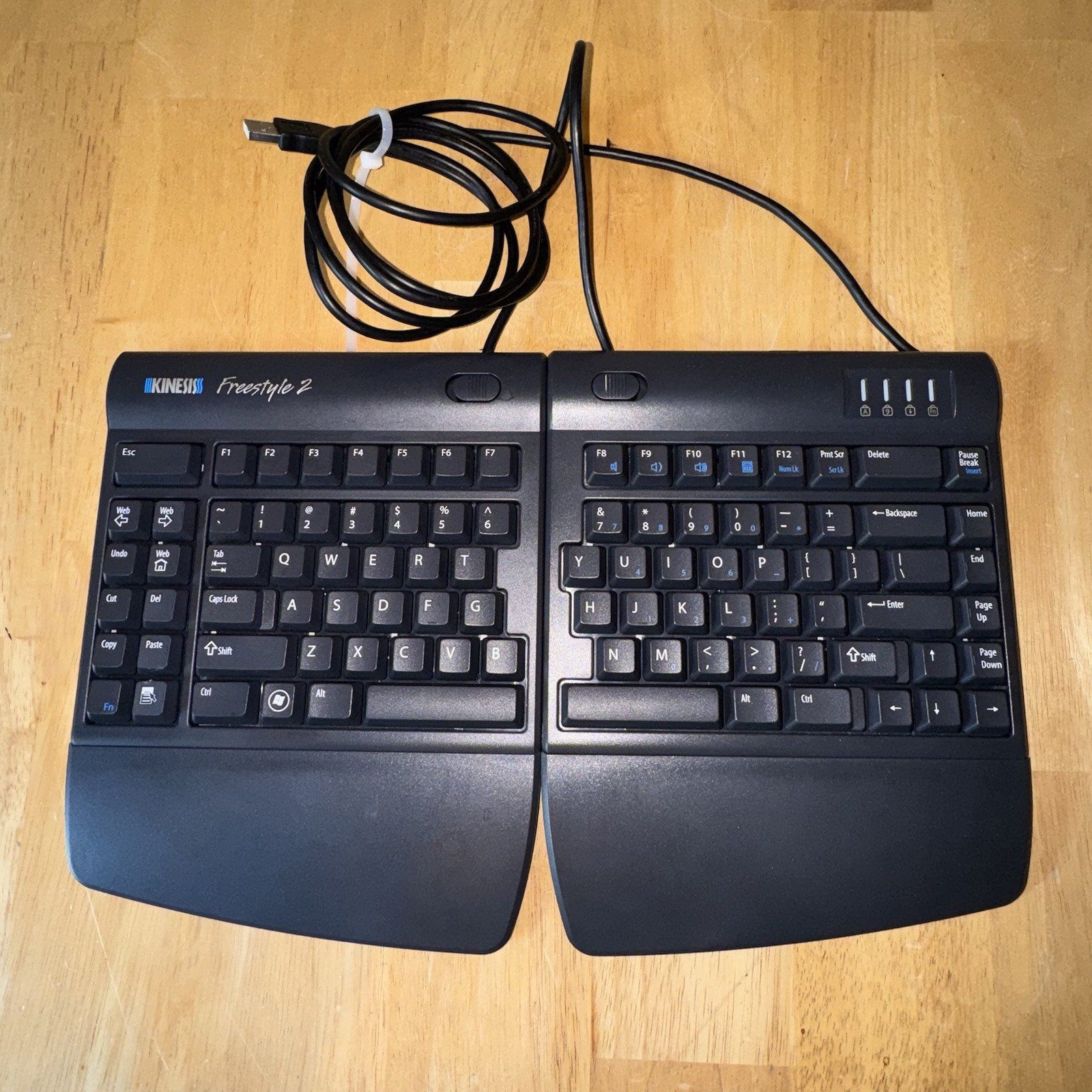 Kinesis Freestyle2 KB800PB-US Ergonomic Split USB Keyboard Palm Supports Tested