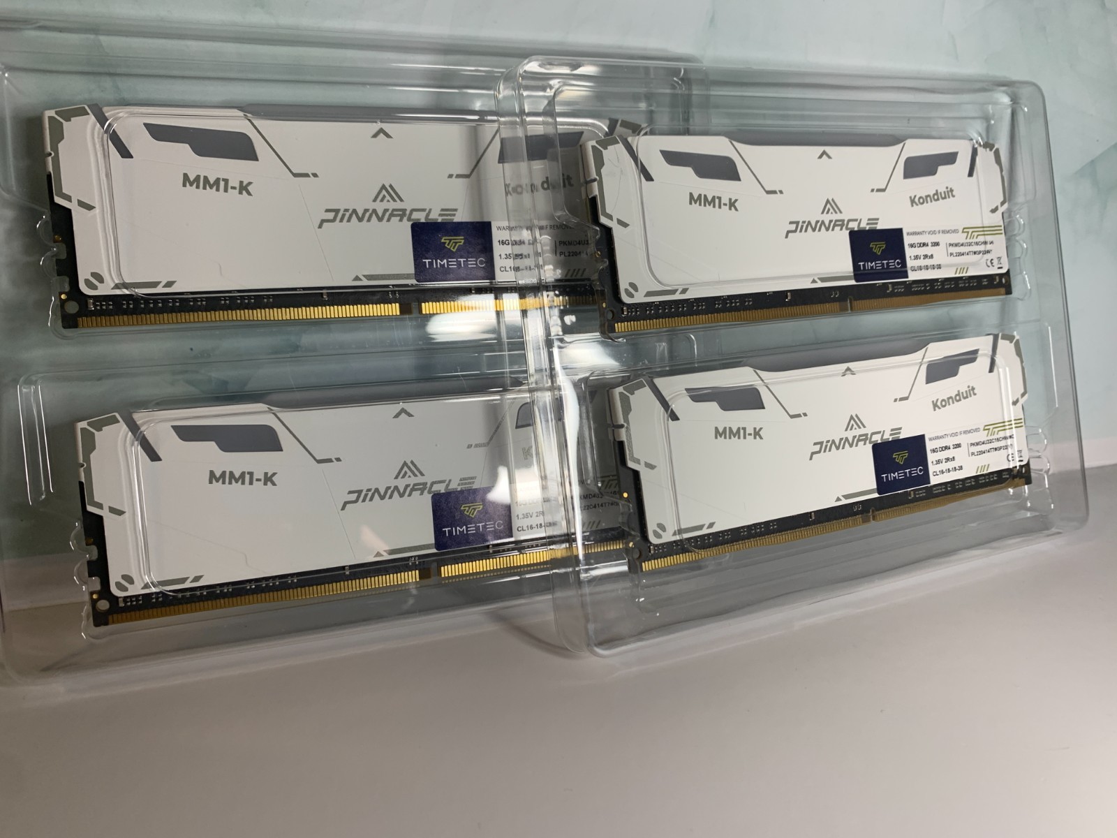 Timetec RGB Pinnacle Konduit MM1-K 32GB (2X16GB) DDR4-3200 3200MHz CL16 DIMM