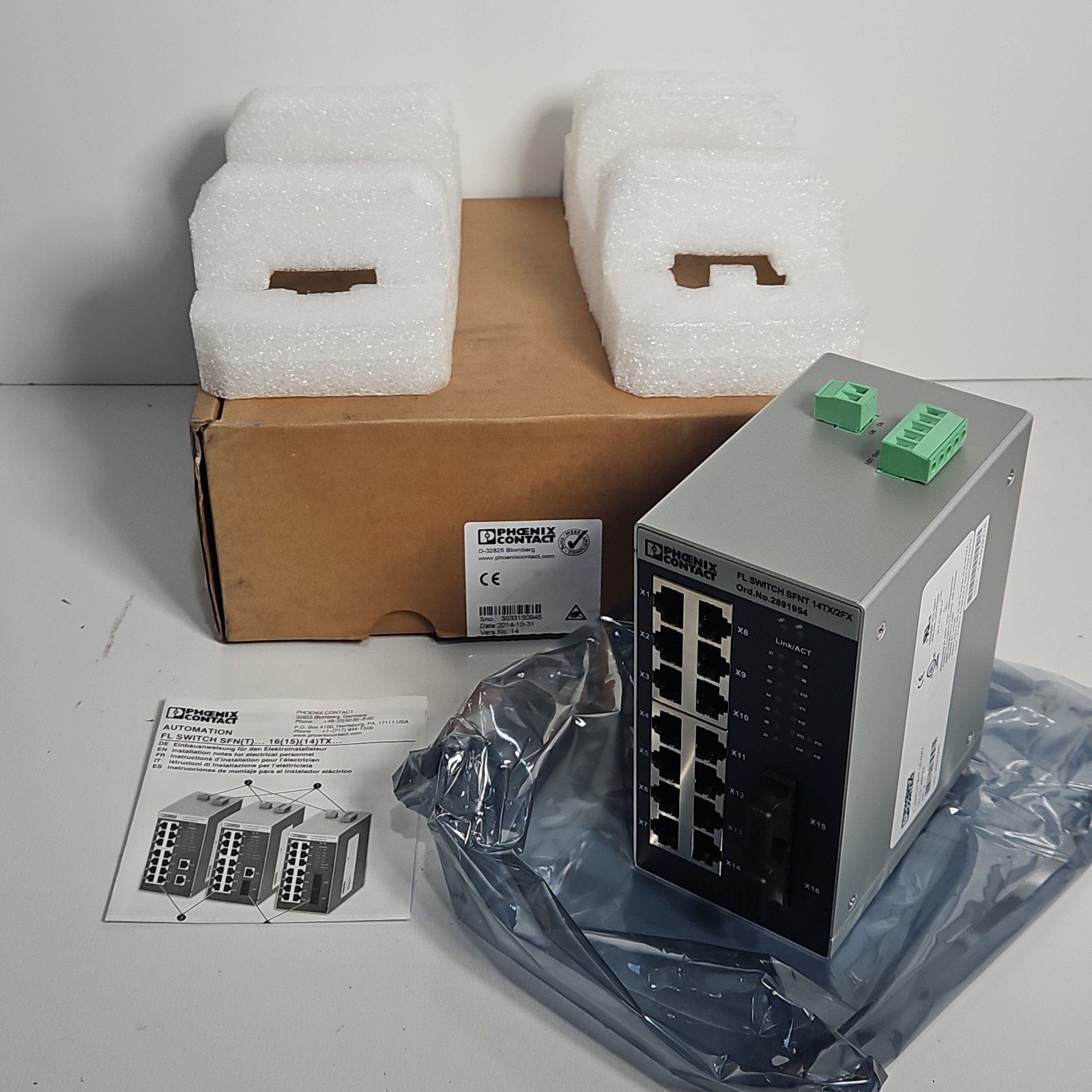 New Phoenix Contact 2891954 FL Switch SFNT 14TX/2FX Ethernet Switch Module w Box