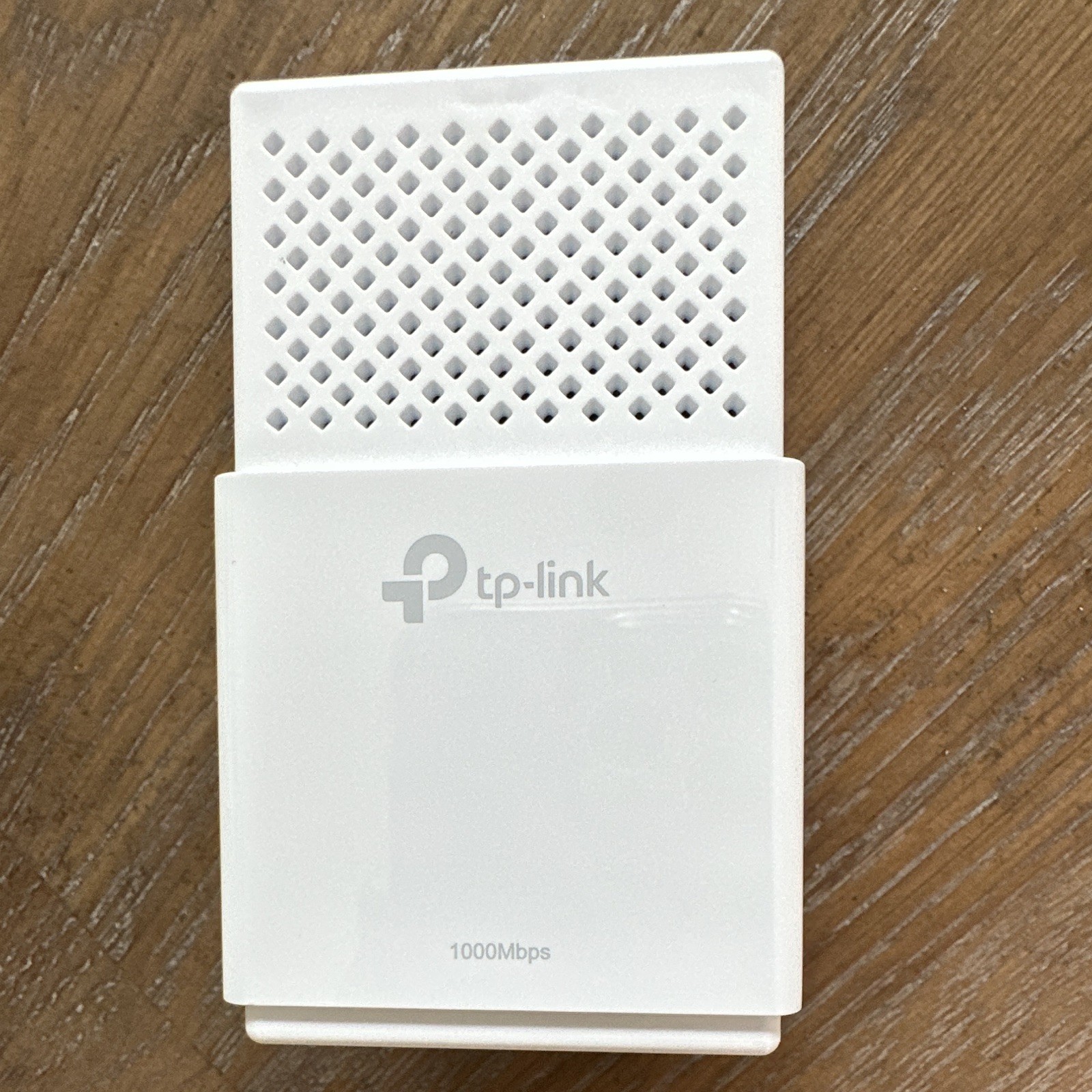 TP-Link TL-PA7010 (US) Ver: 3.0 AV1000 1000Mbps Gigabit Powerline Adapter 1-Port