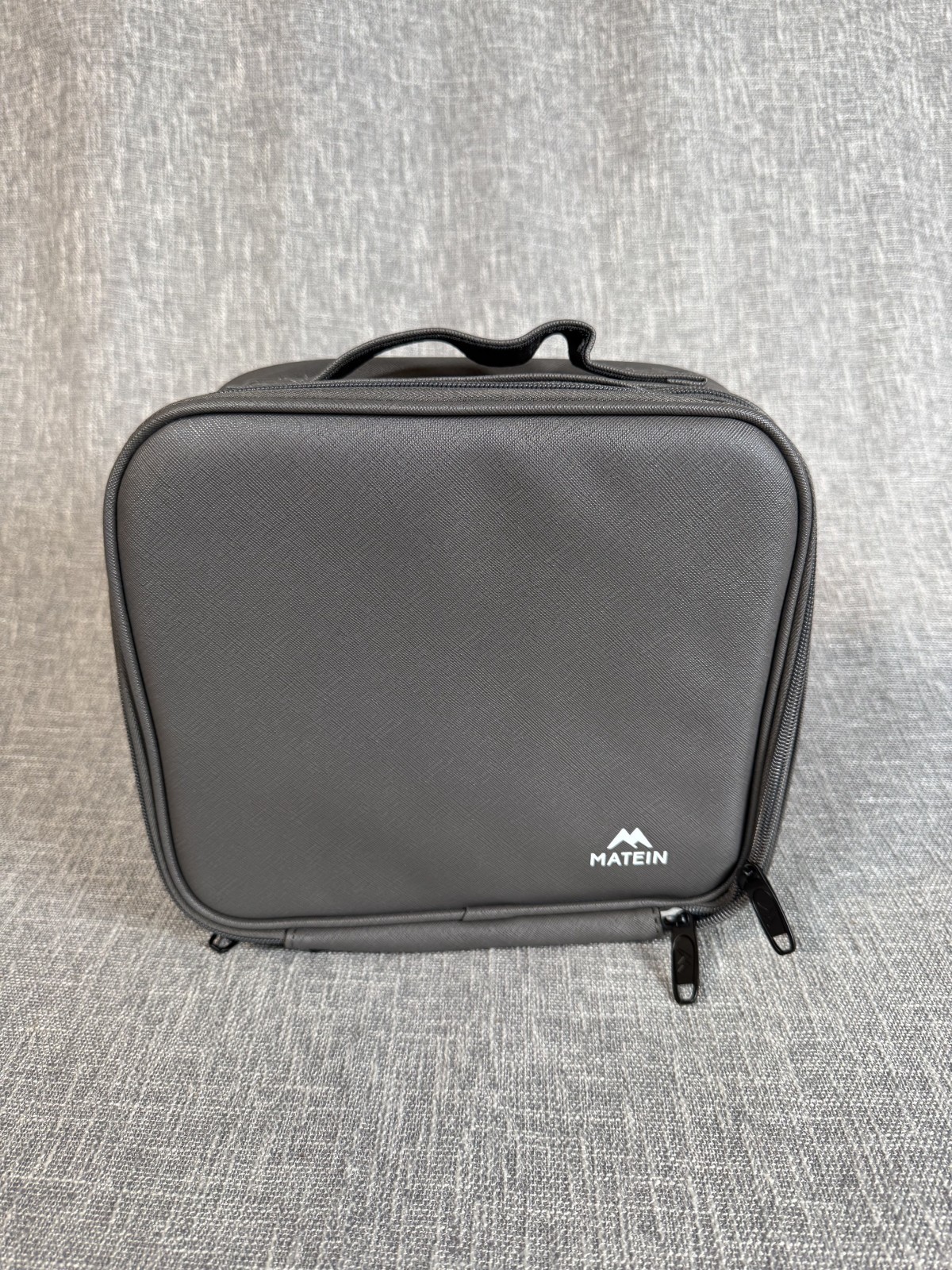 MATEIN Cord Organizer Case with Adjustable Divider (Medium)