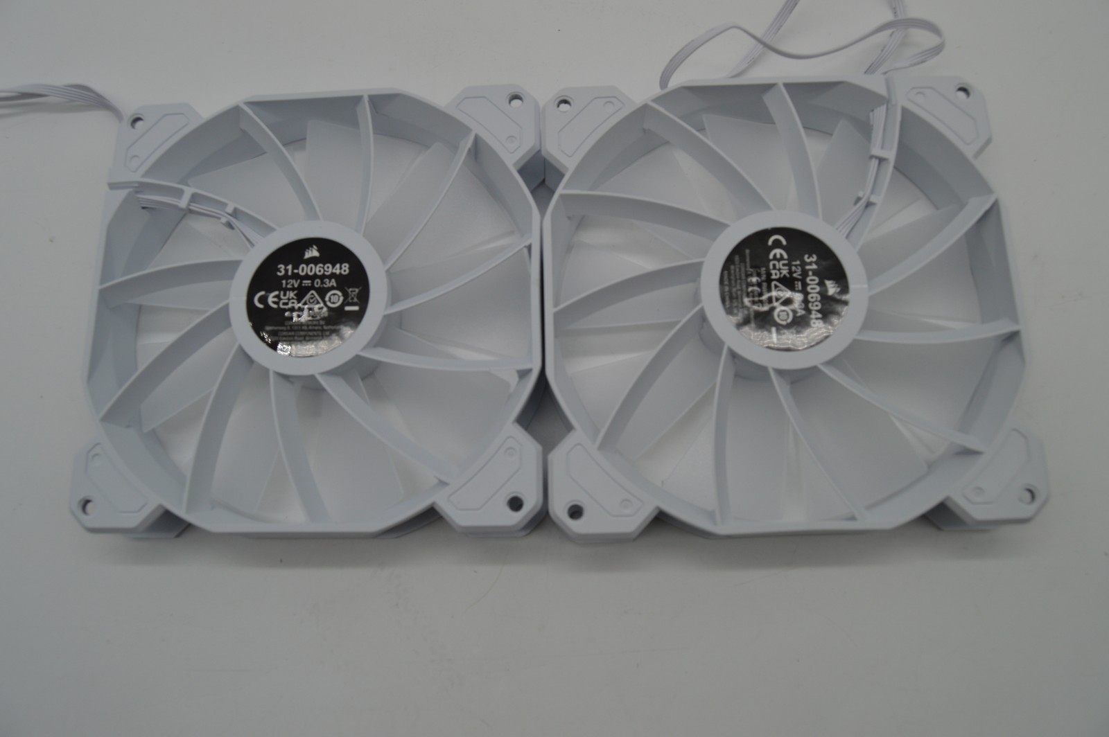 Corsair ML140 RGB 140mm PWM Fan 8 LED Series PC663651