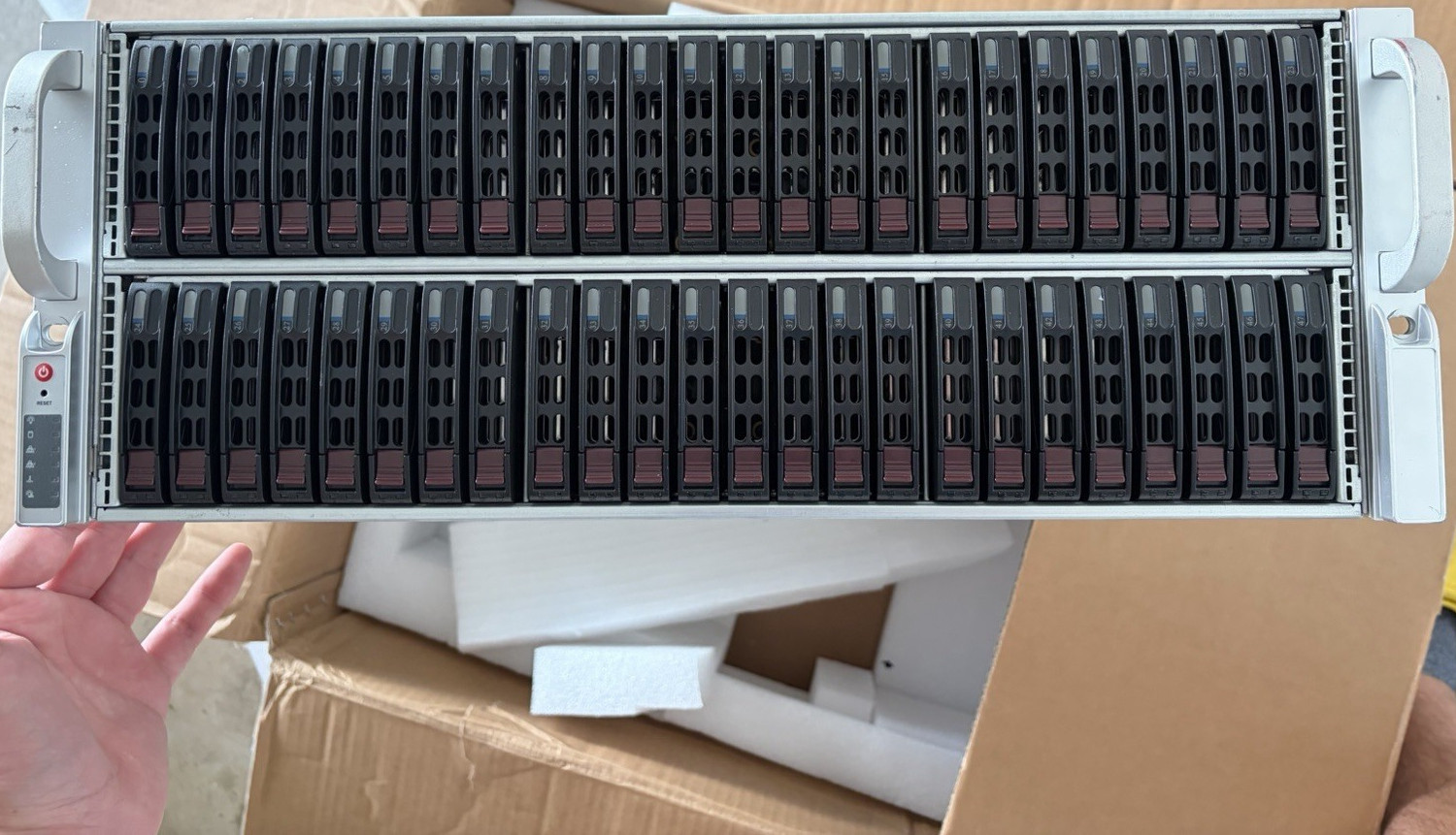 Supermicro CSE-417 4U Disk Array Chassis for SAN/NAS, SAS, Drive Bays & Rails
