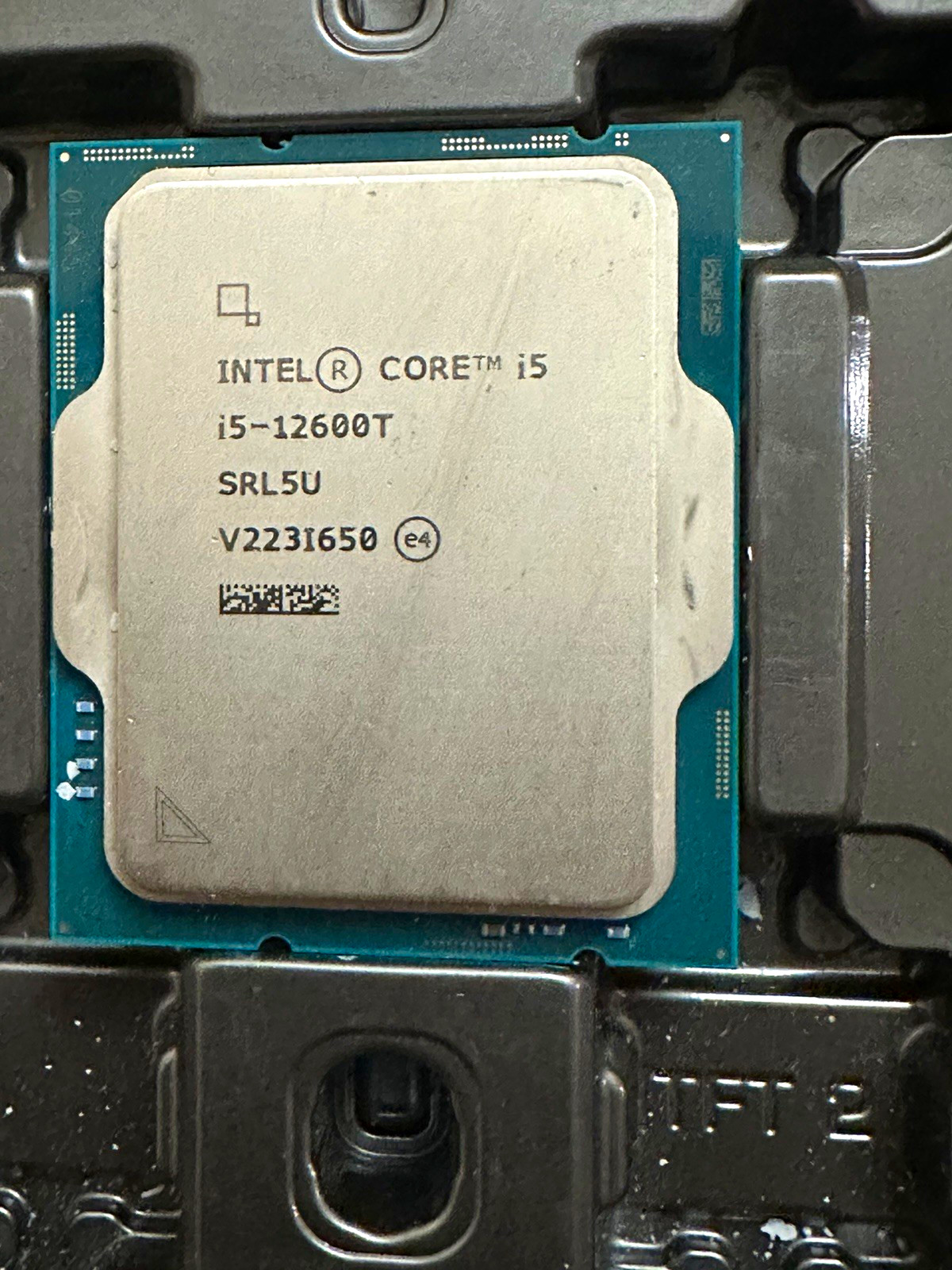 Intel Core i5-12600T 6-Core 2.10GHz LGA1700 CPU Processor SRL5U