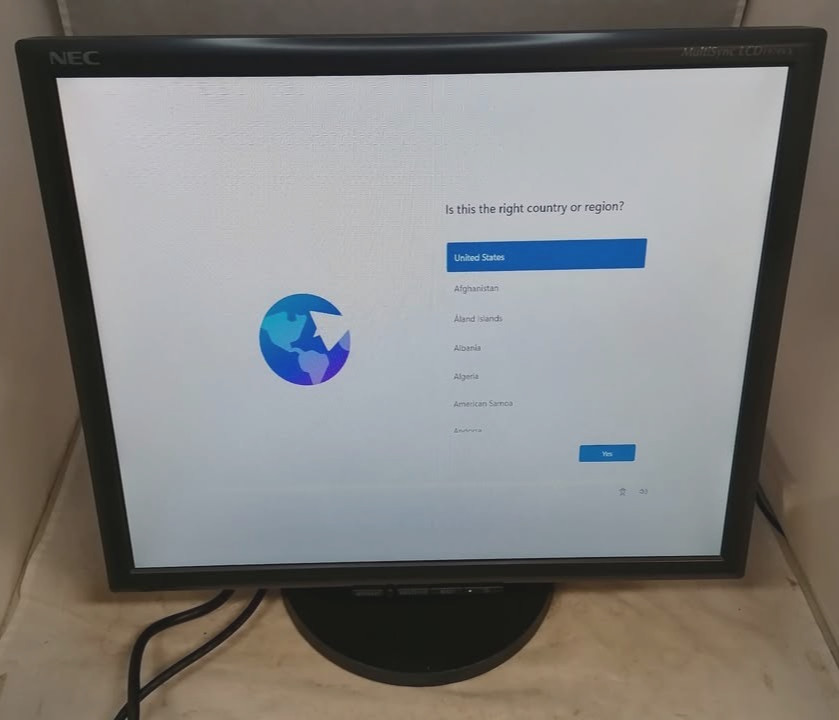 NEC 19" MultiSync1970VX LCD Monitor