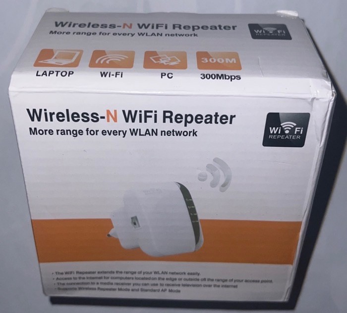 NEW 300M Wireless-N Wifi Repeater 802.11N Network Router Range Expander Amplifie