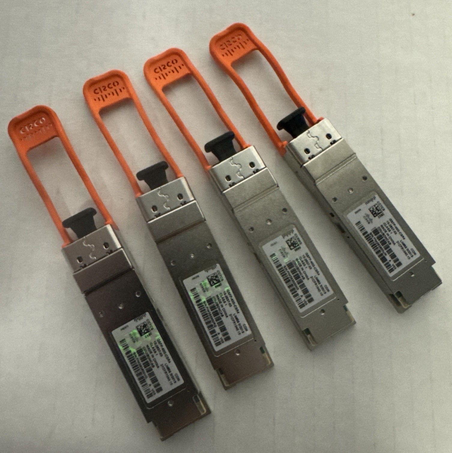 Cisco QSFP-40G-CSR4 With hologram 10-2837-03 Lot Of 4