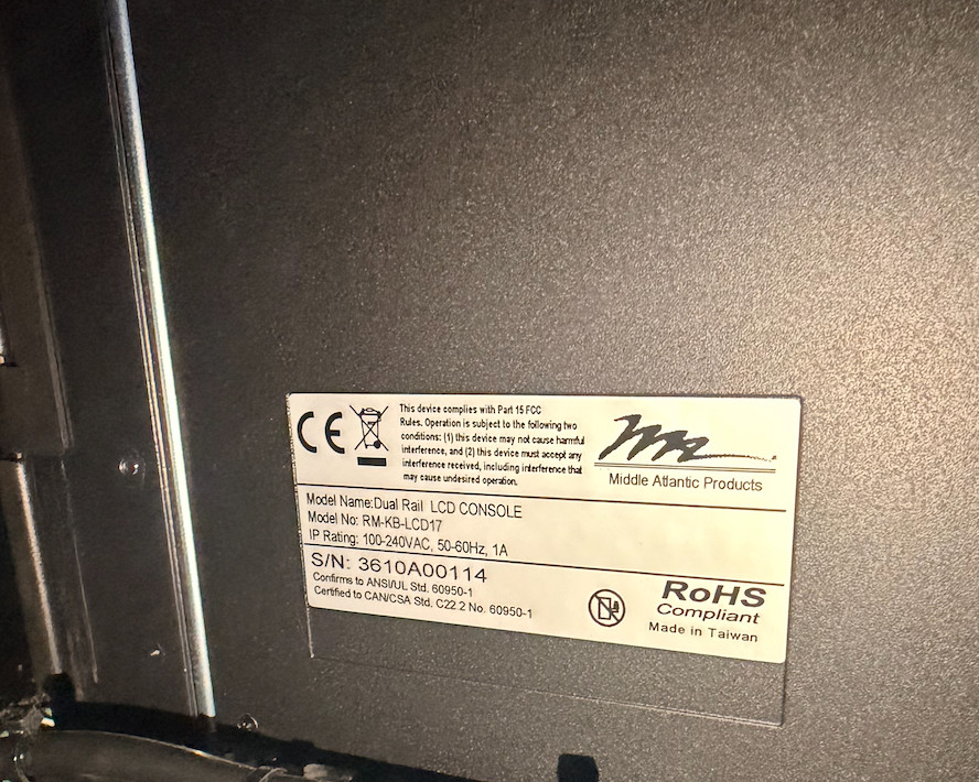 middle atlantic dual rail lcd console RM-KB-LCD17