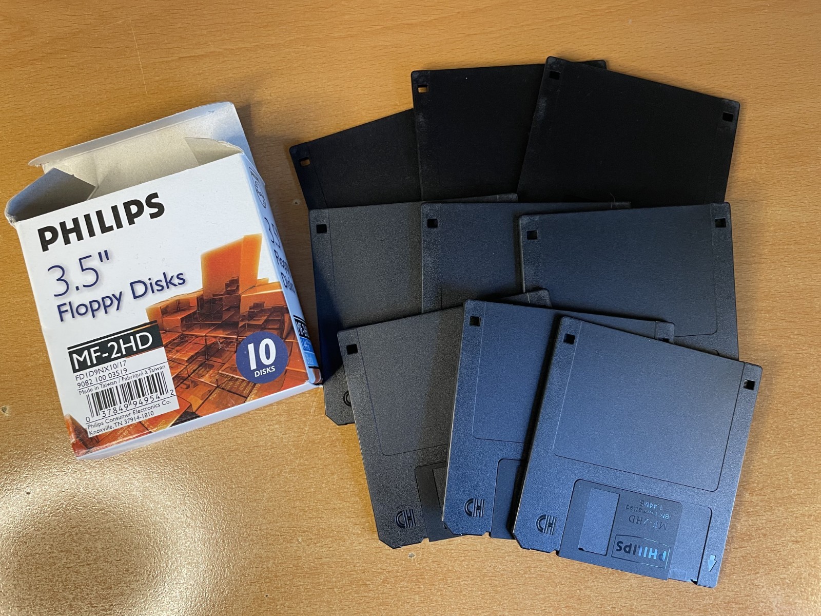 Philips 3.5" Floppy Disks MG-2HD 1.44MB IBM PC Vintage Computer Open Box Set of