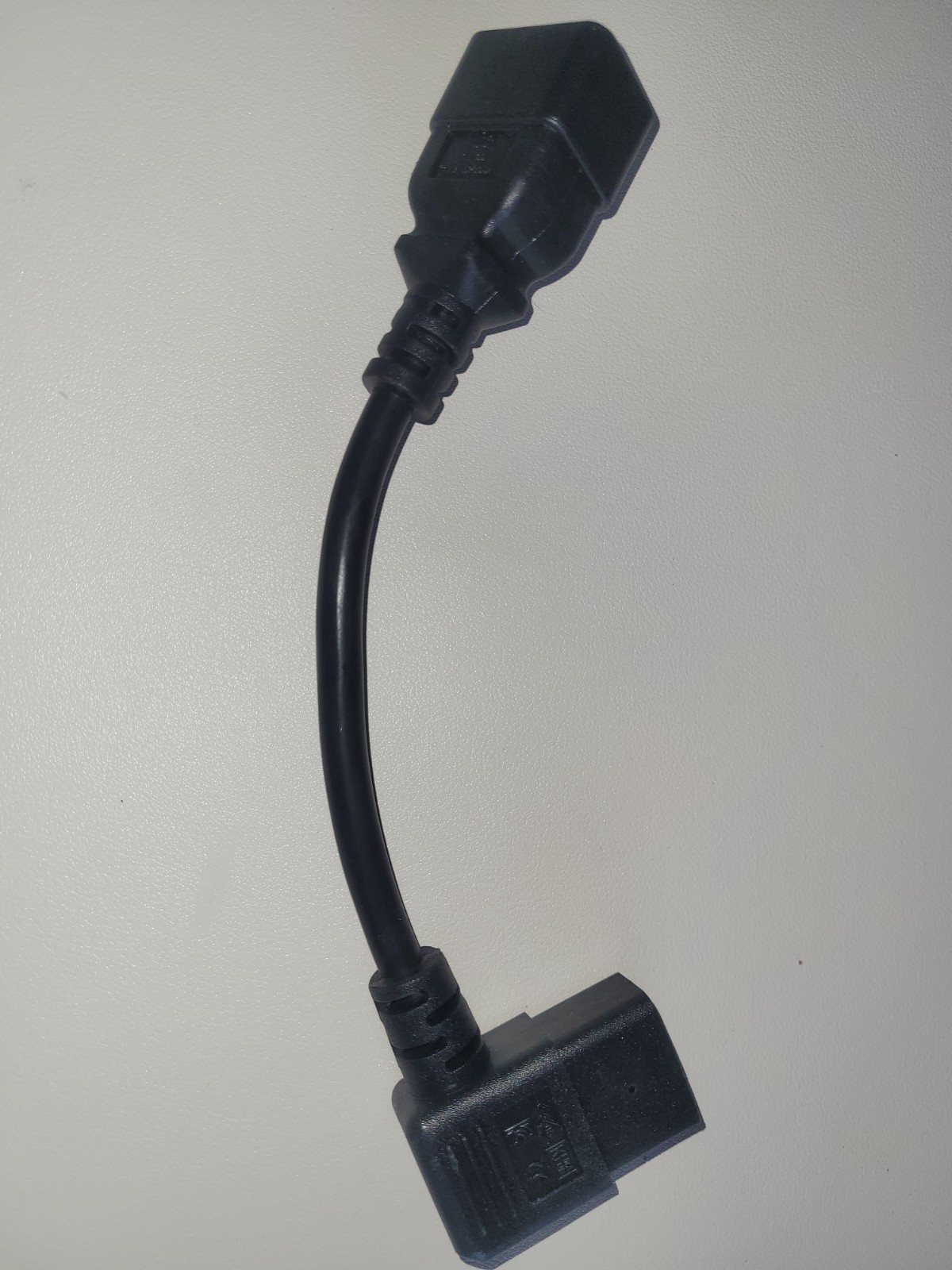 9 inch C20 to Right Angle C19 Power Cord 12AWG 20A/250V SJT UL, Black patch cabl