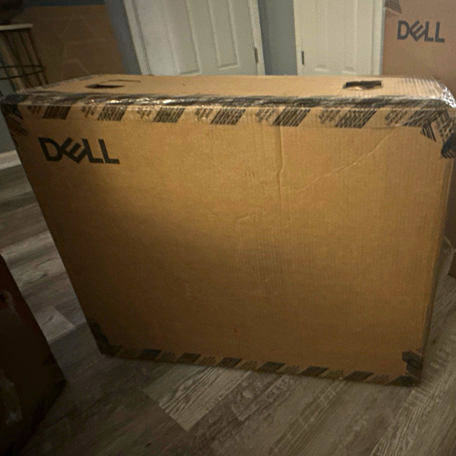 Dell UltraSharp U2724DB 27in IPS QHD 120Hz USB-C HDMI/DP USB Hub Black