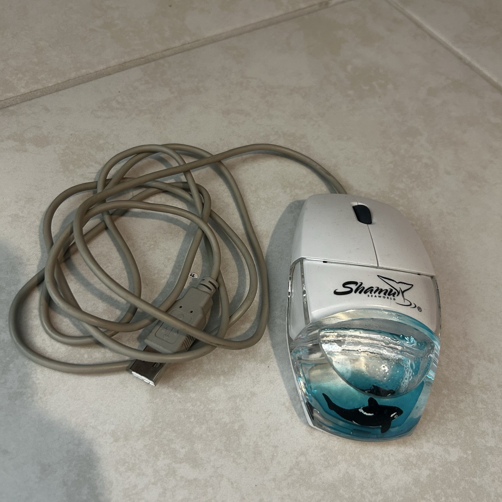 Vintage Aqua Mouse SEAWORLD Shamu Whale Y2K Water Filled USB AM-930-P *UNTESTED*