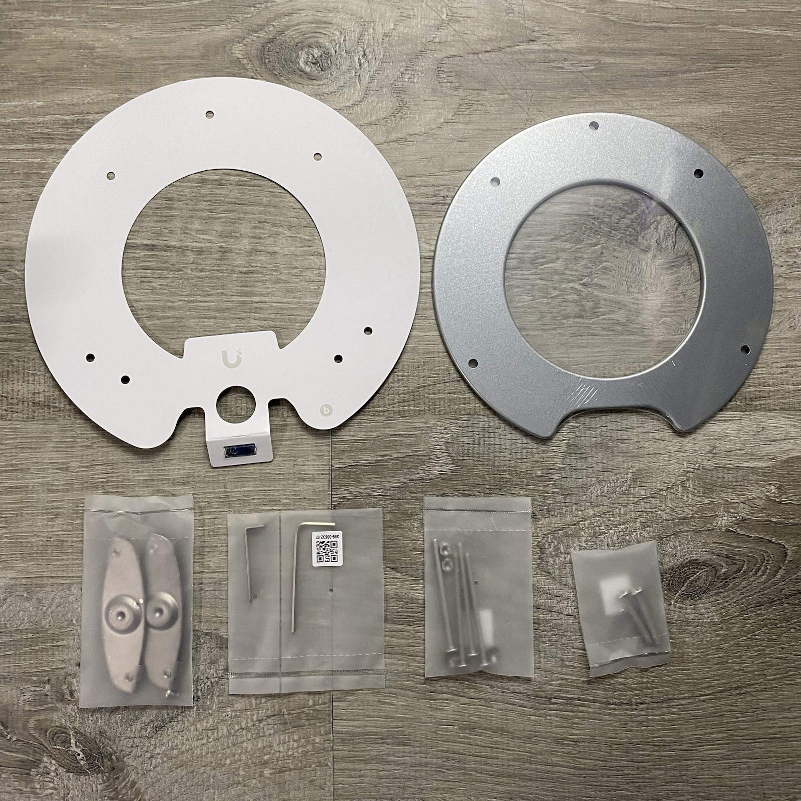 UniFi U7 Pro ceiling mounting metal bracket screws cap🔥🔥🔥