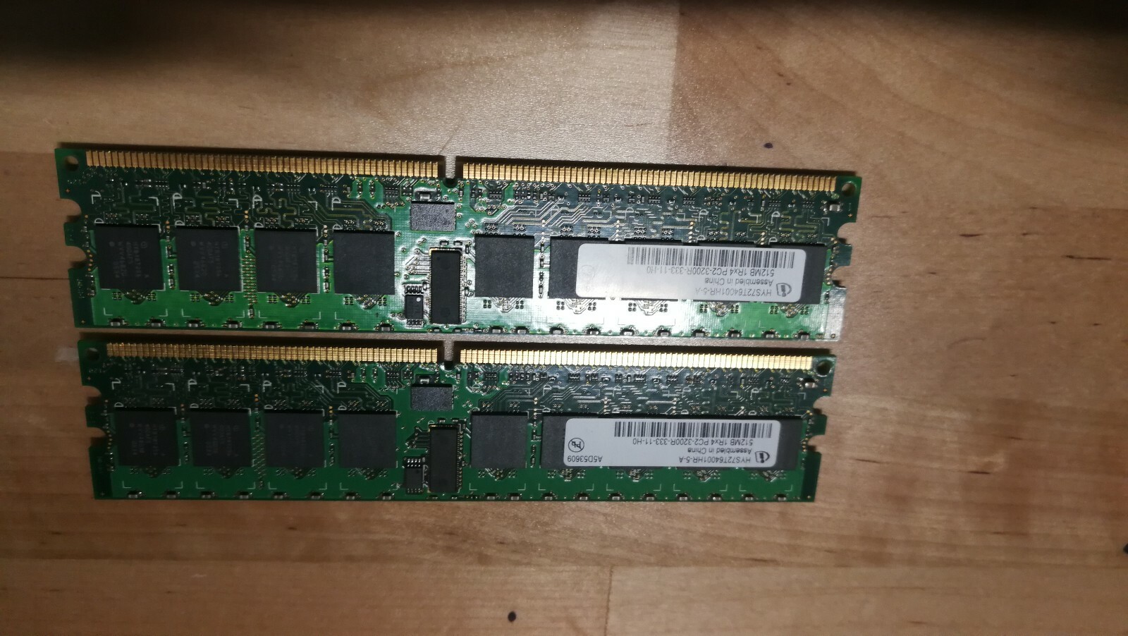HYS72T64001HR-5-A 1G-Matched Pair of Infineon 512MB PC2-3200R 1Rx4 CL3 (B25)