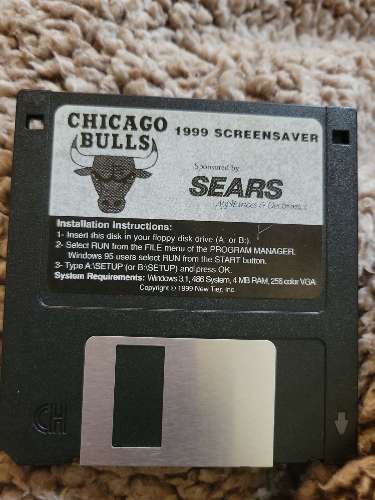 Chicago Bulls 1999 -3.5"  Floppy Disk Screen Saver