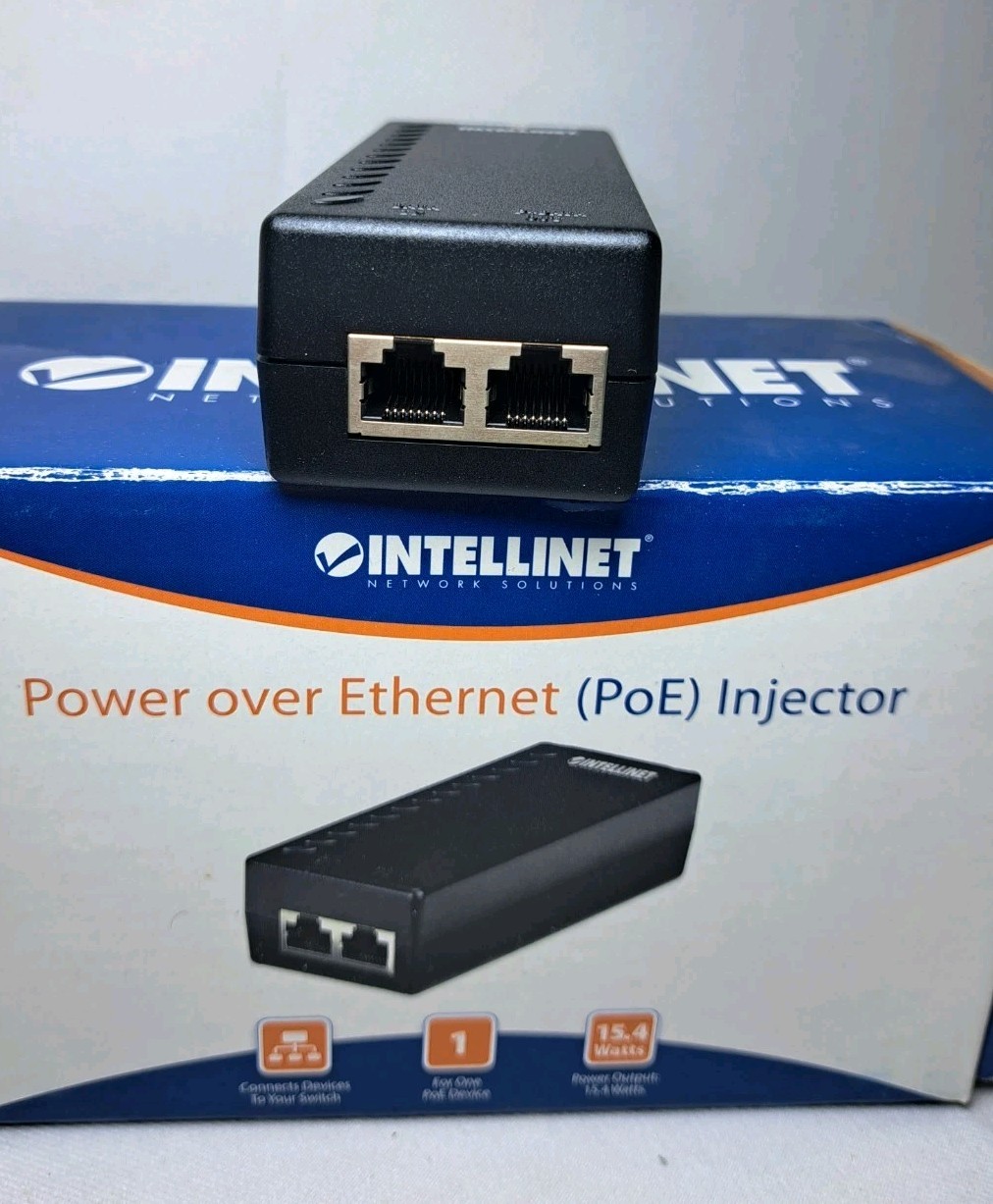 INTELLINET Power over Ethernet PoE Injector IEEE 802.3af – Network Camera AP
