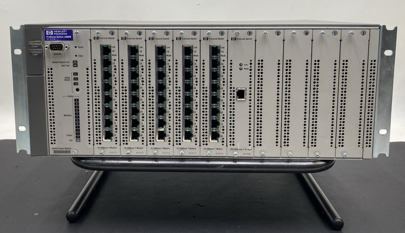HP ProCurve Switch 4000M J4121A w 1x(HP J4115B) 5x(HP J4111A)