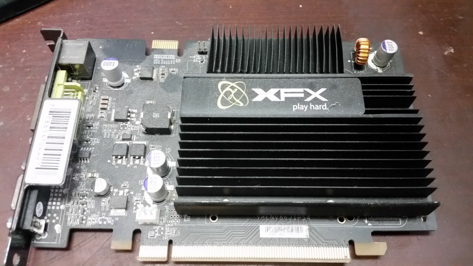 XFX GeForce GF 8500GT 500M 512MB DDR2 TV DVI PCI-E PV-T86J-YAHG