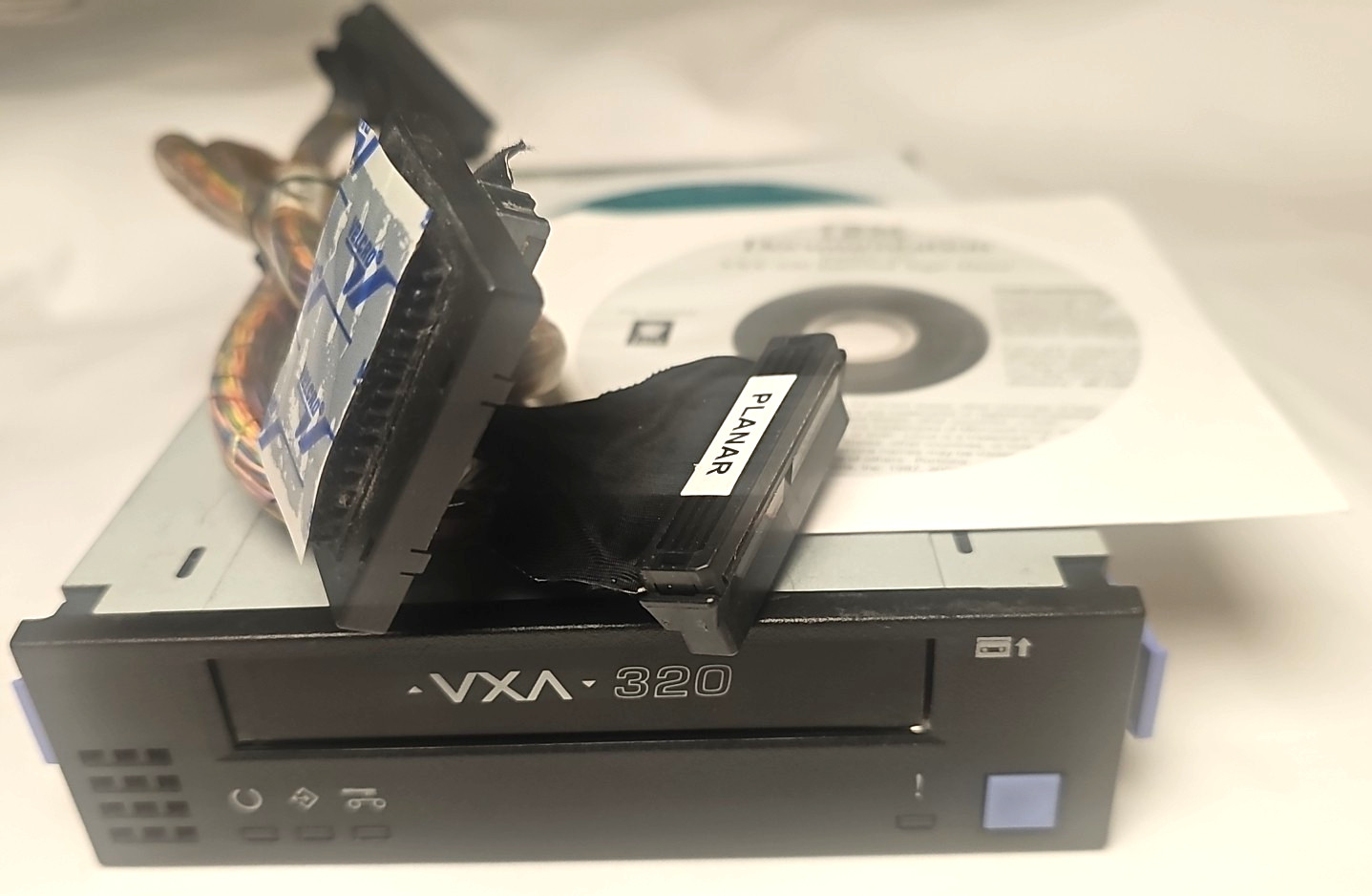 5.25" IBM Tandberg VXA-320 160/320GB Internal Tape Drive PN 39M5640 w/ CD