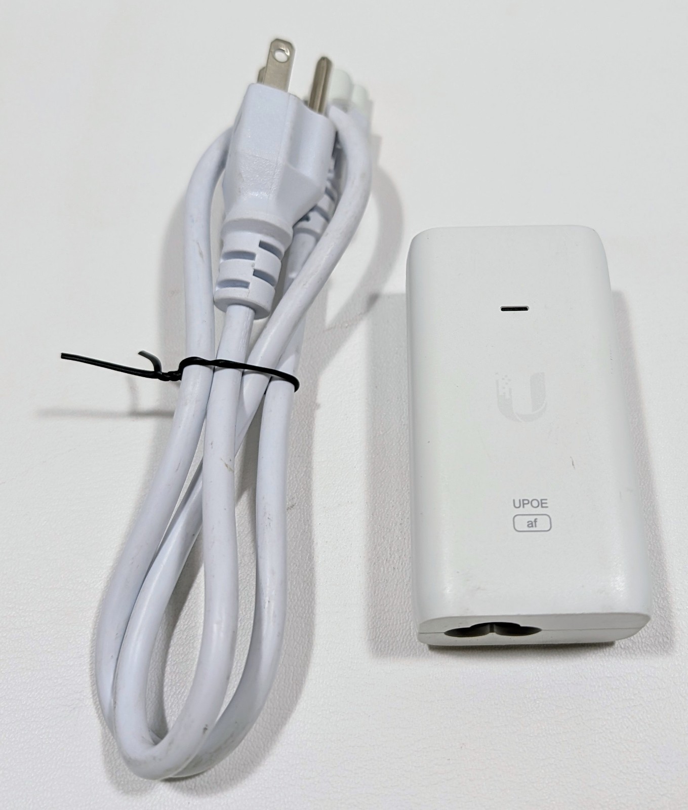 Genuine Ubiquiti U-POE-af Switching Gigabit PoE Injector 48V 0.32A w/ Power Cord