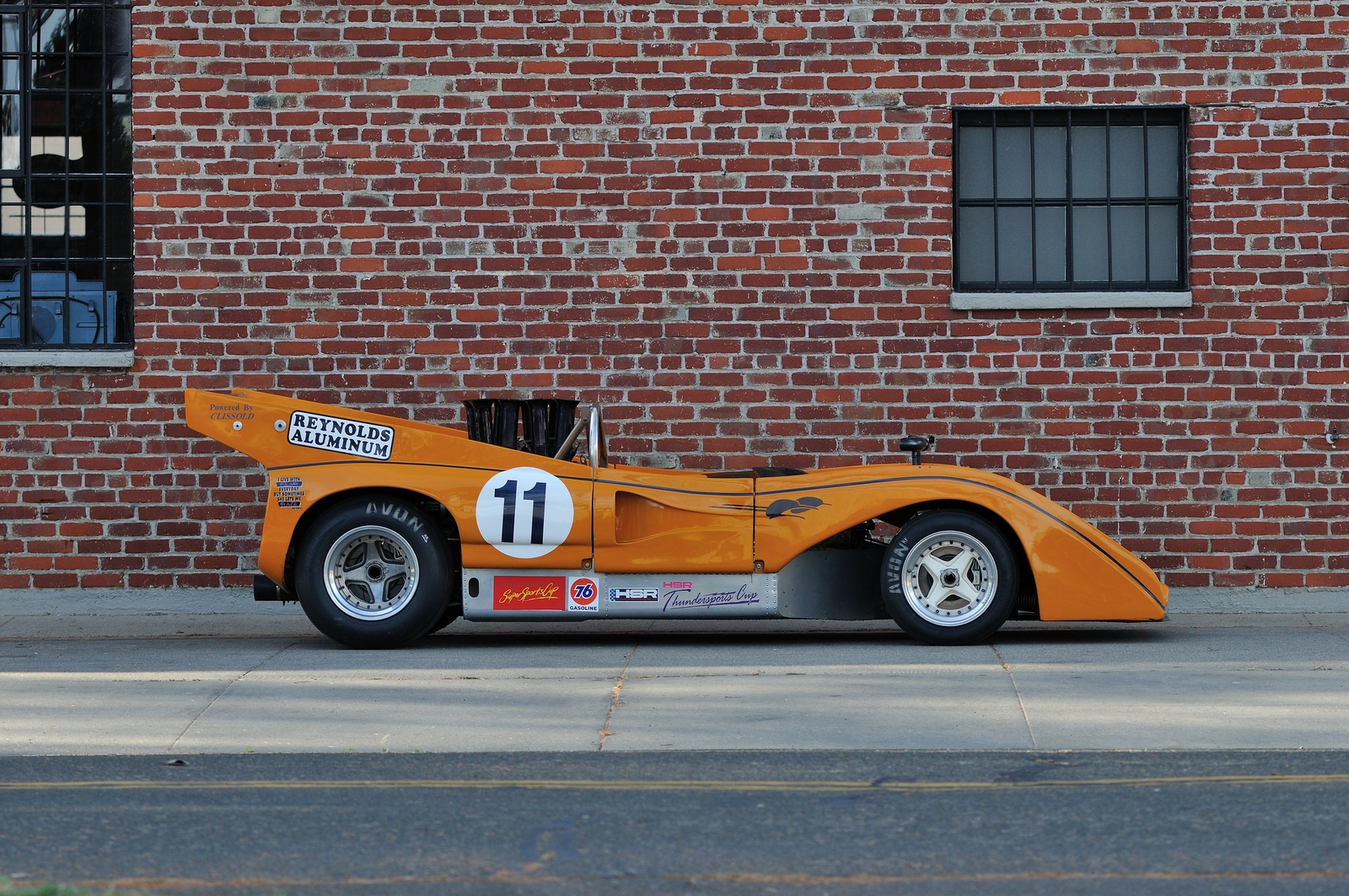 Cars 1971 mclaren m8 racing race can am prototipe Desk Mat Stitched