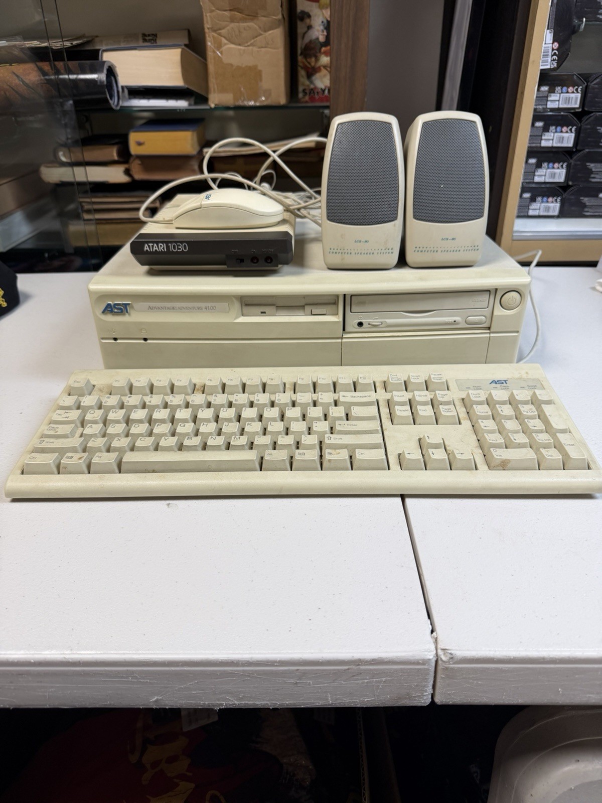 Vintage AST Advantage Adventure 4100 Personal Computer PC Keyboard Mouse As Is