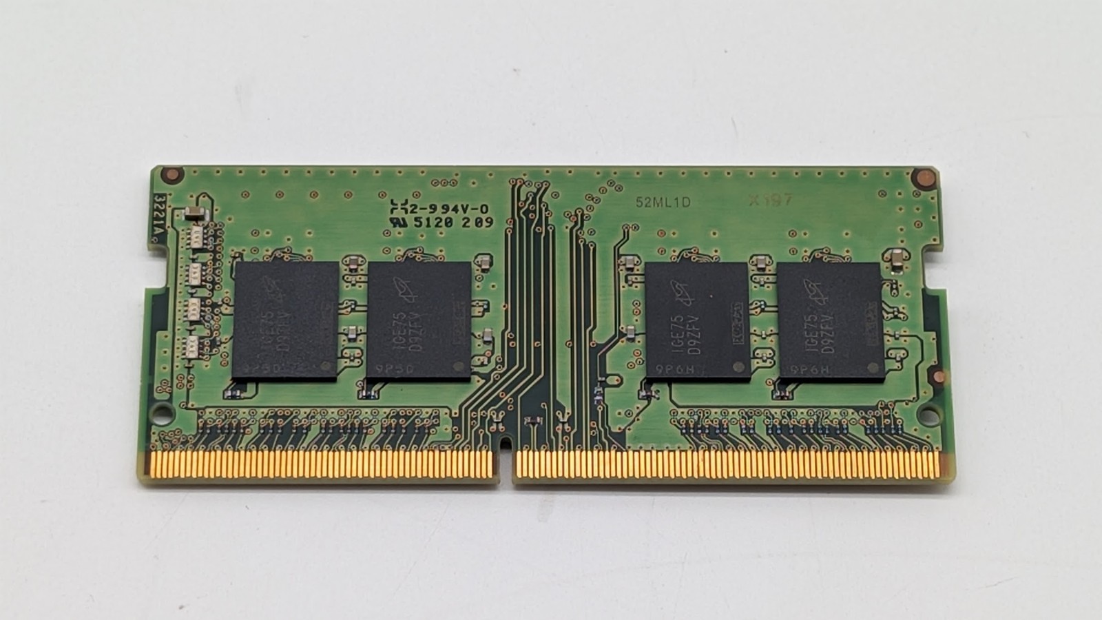 Micron 16GB DDR4 3200 MHz PC4-25600 SODIMM Laptop Memory RAM MTA8ATF2G64HZ-3G2E2