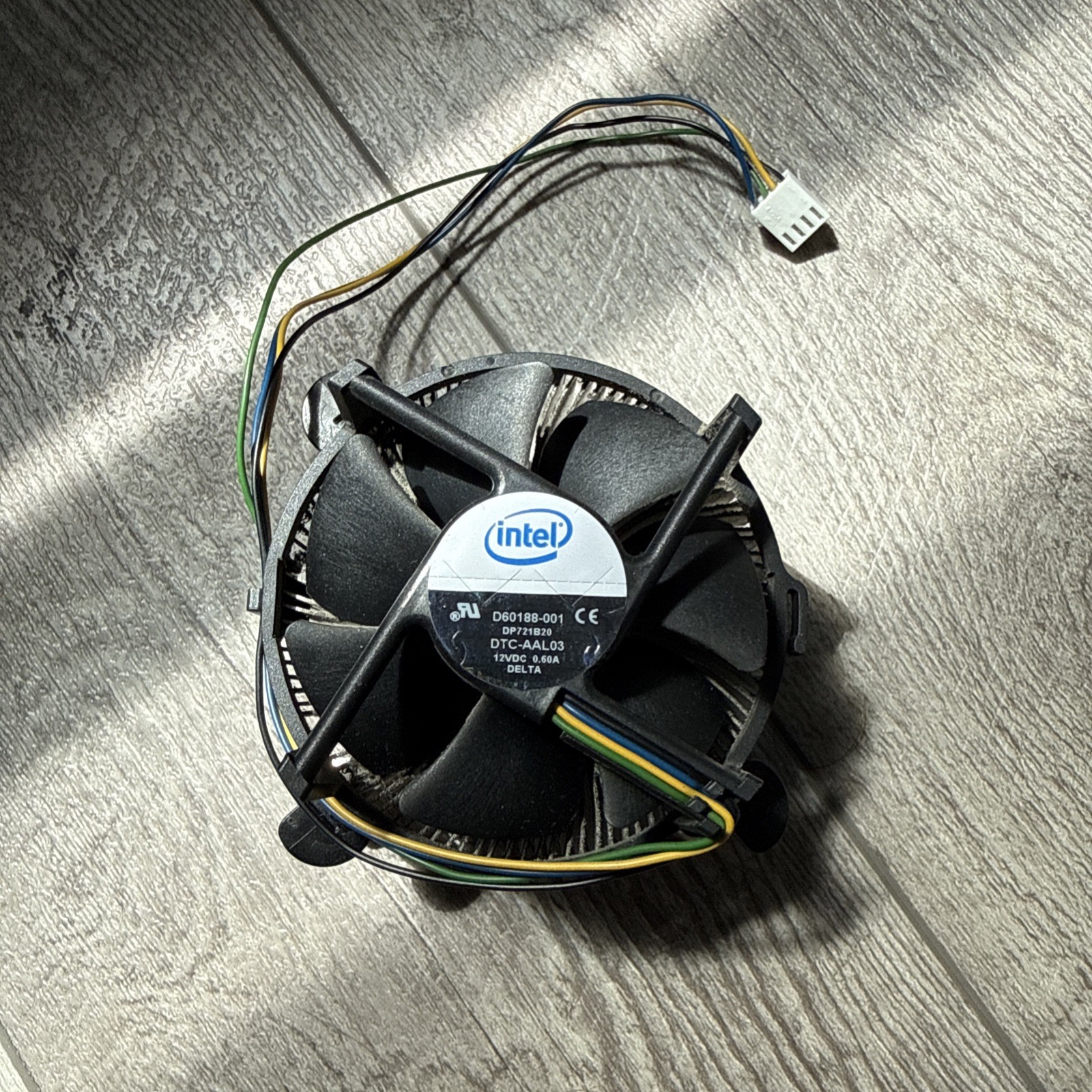 Intel D60188-001 Socket LGA775 Copper Core CPU Heat Sink and Fan