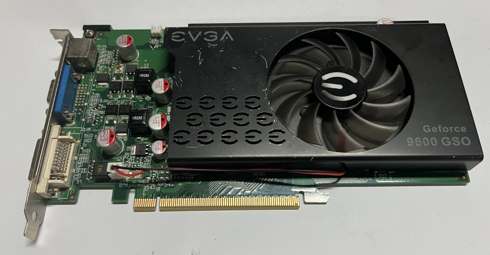 EVGA Nvidia GeForce 9600 GSO 512, 1GB DDR2 PCIe Graphics Card VGA DVI-I