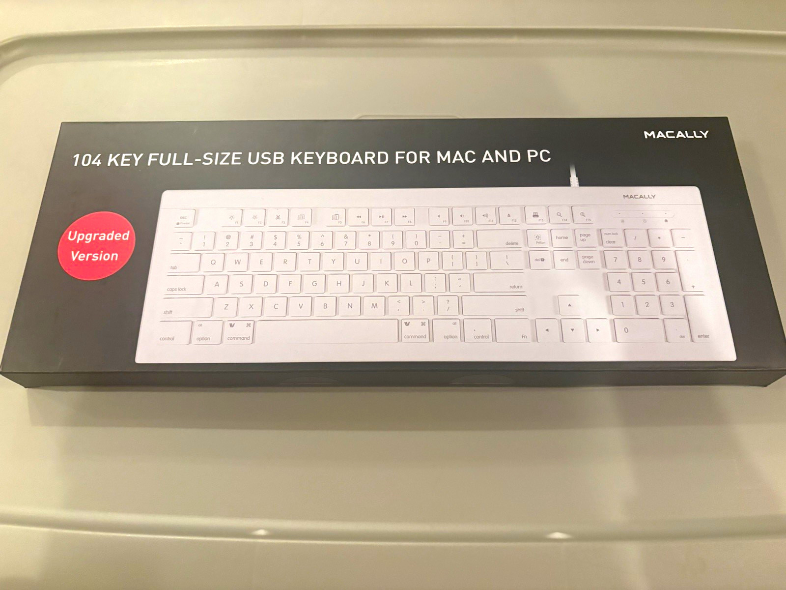 Macally MKEYE Full-Size Wired USB Keyboard Plug & Play White Aluminum