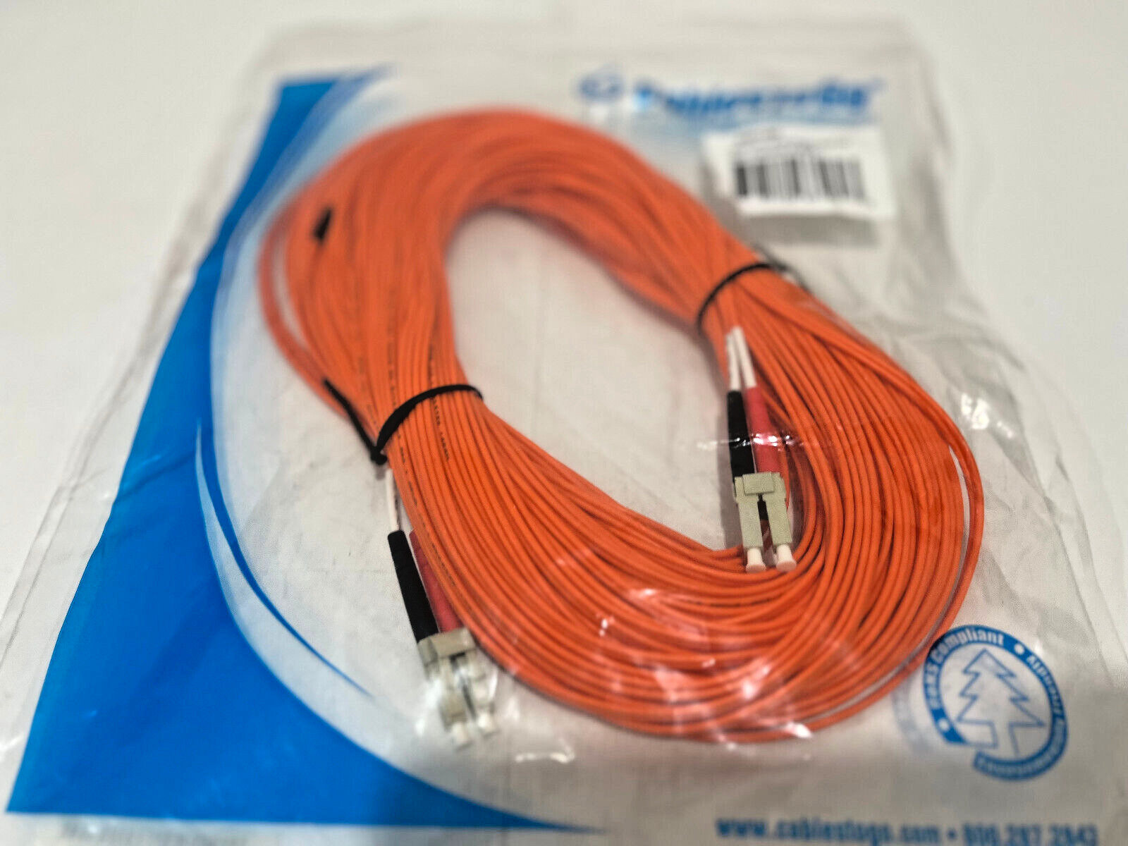 Cables to Go (33180) 30m LC LC 62/125 Duplex Multimode Fiber Optic Cable