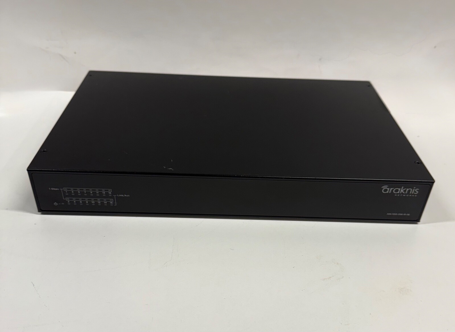 Araknis AN-300-SW-R-8-POE POE Switch + AN-100-SW-R-16